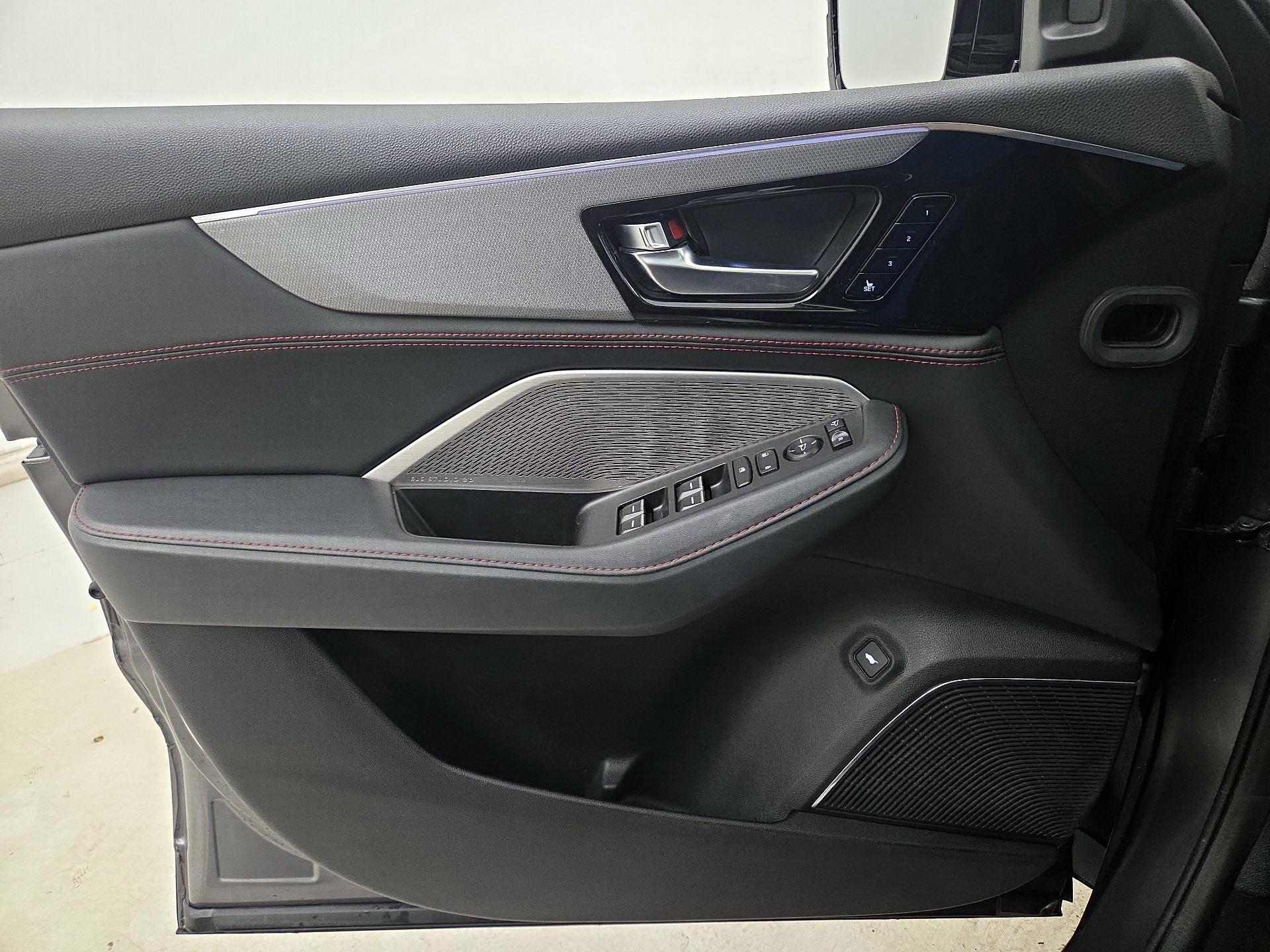 Thumbnail: 2022 Acura MDX - 12
