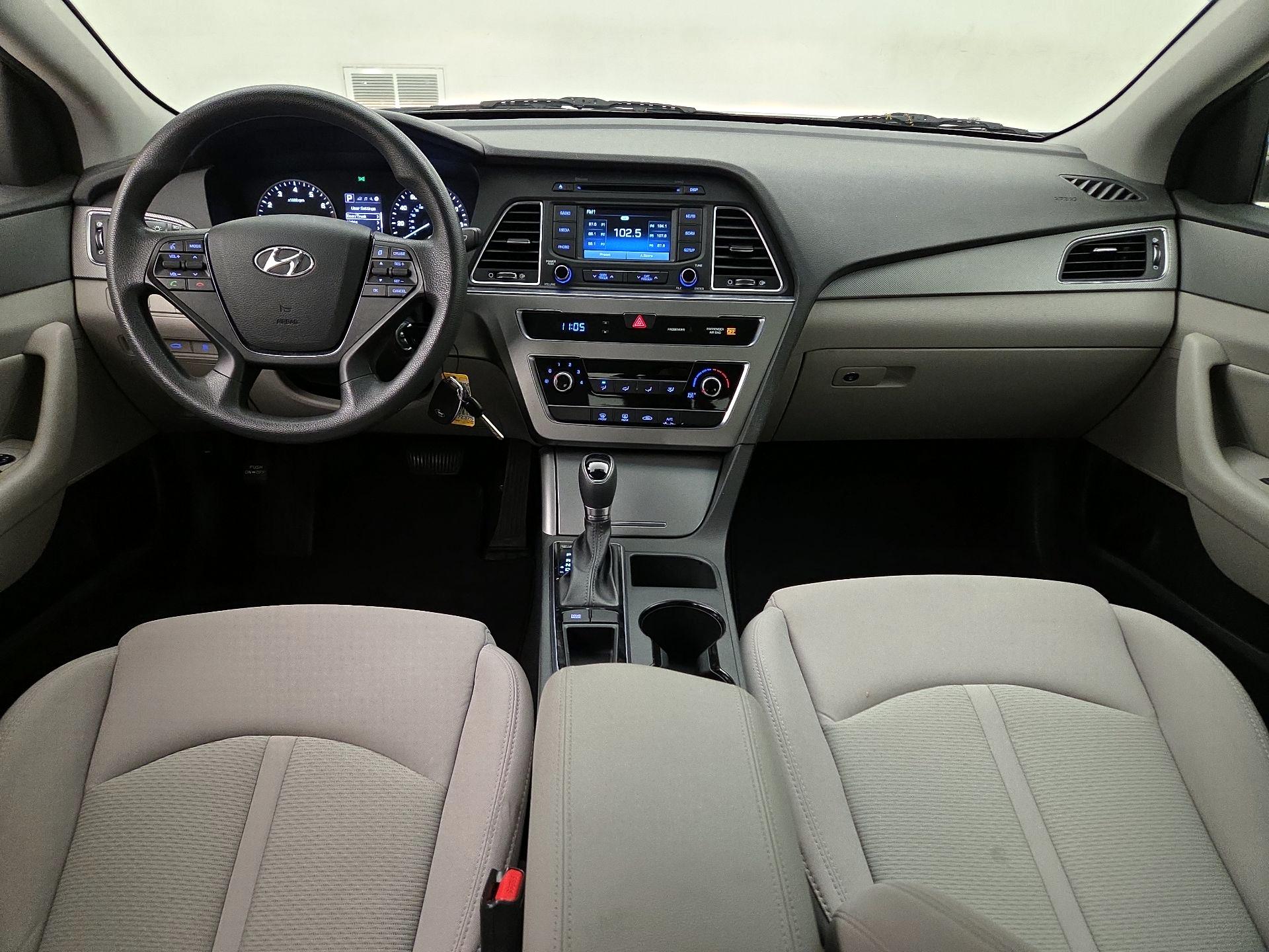 Thumbnail: 2015 Hyundai Sonata - 9