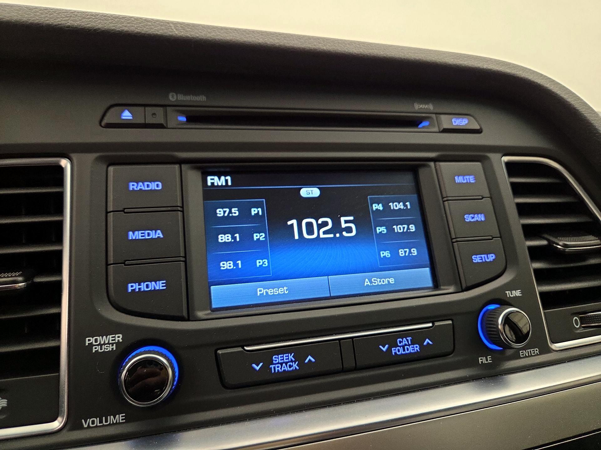 Thumbnail: 2015 Hyundai Sonata - 15