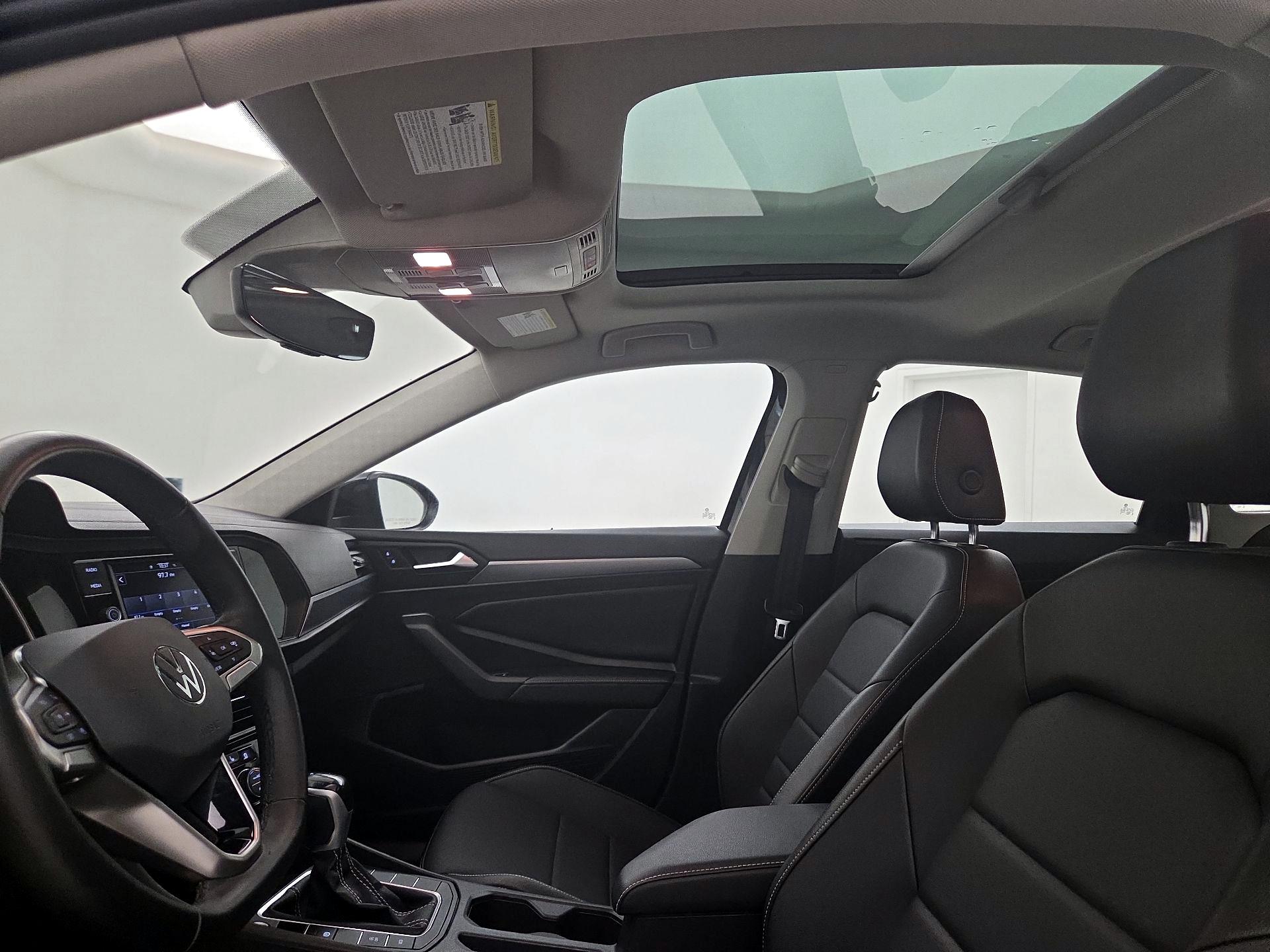 Thumbnail: 2022 Volkswagen Jetta - 19