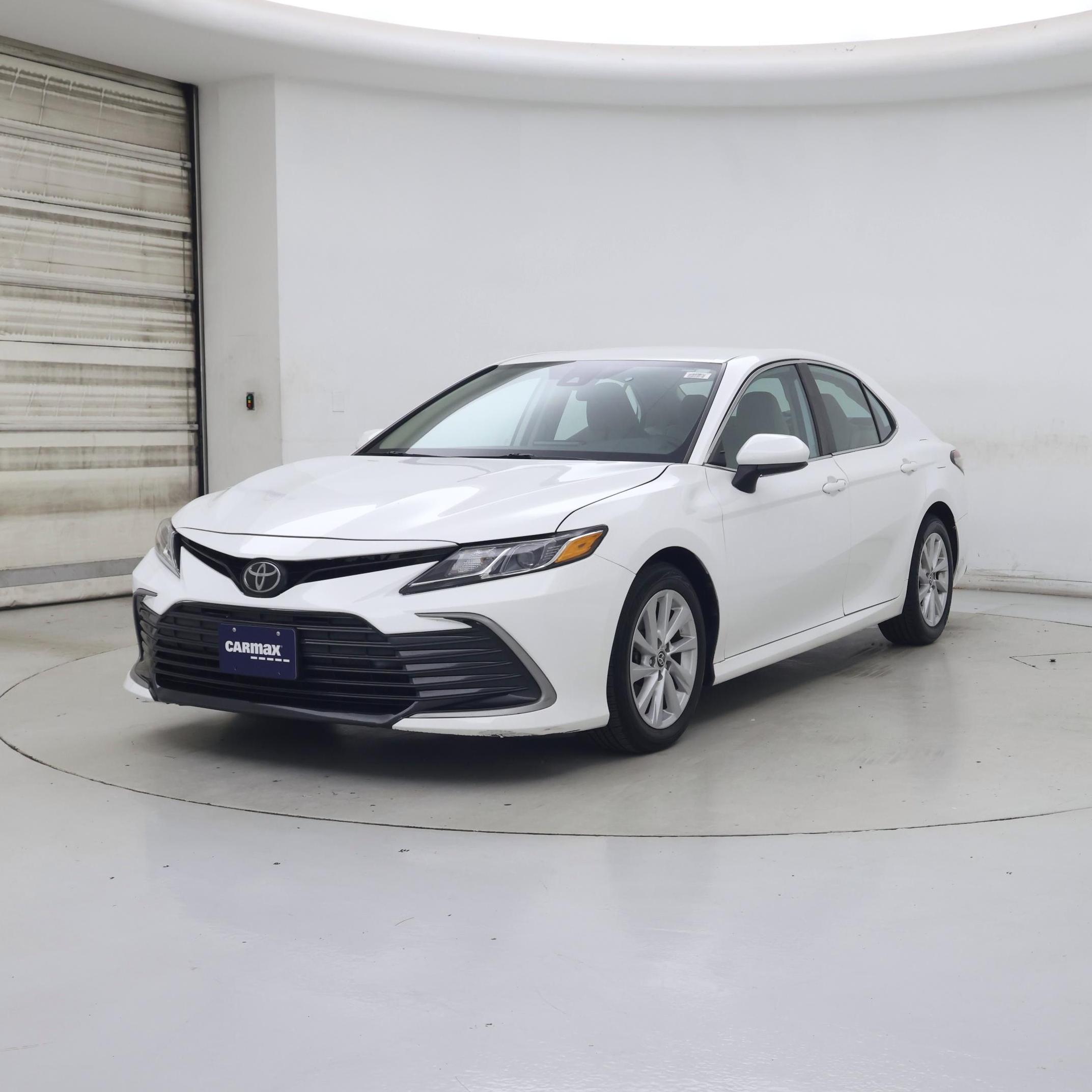 Thumbnail: 2023 Toyota Camry - 4