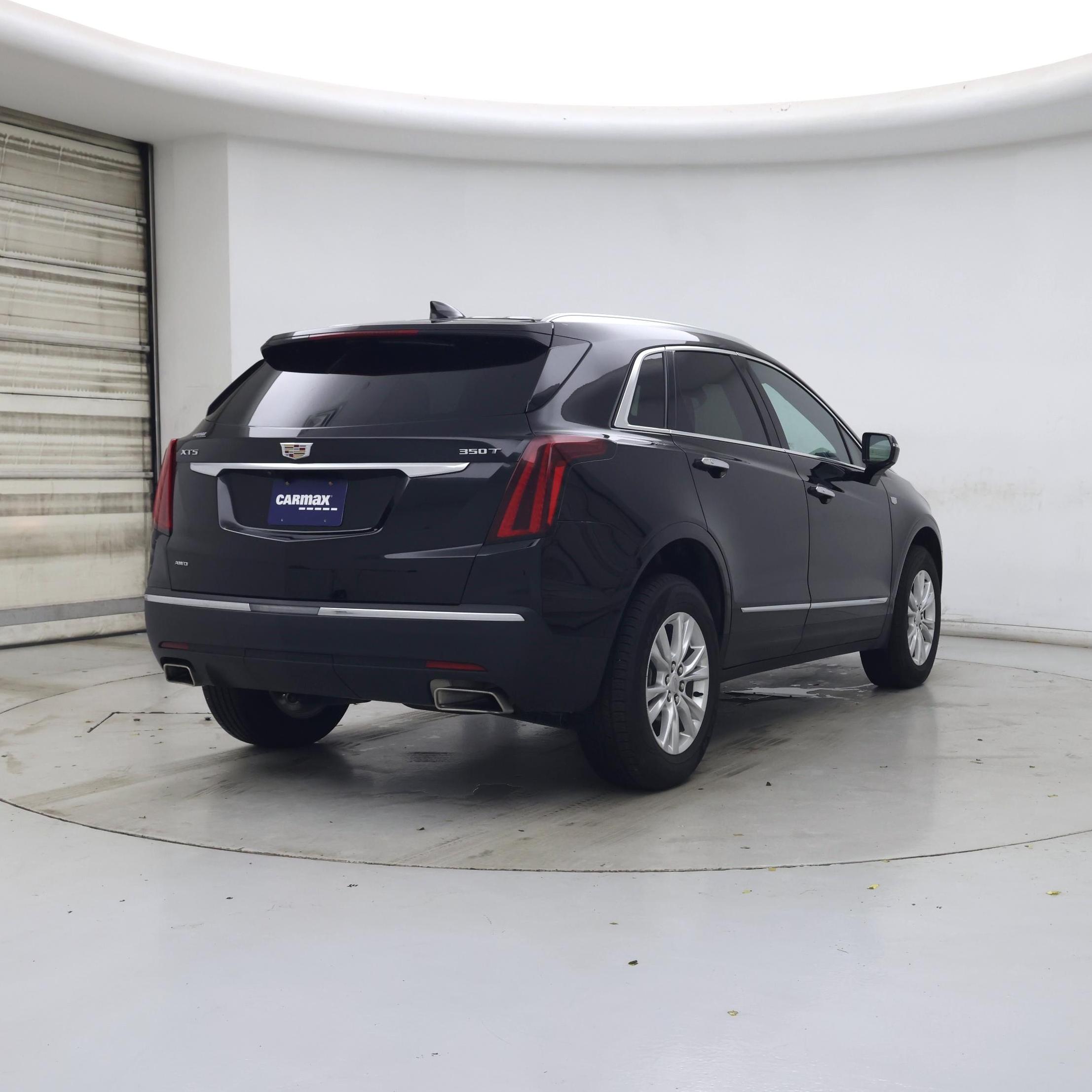 Thumbnail: 2023 Cadillac XT5 - 8