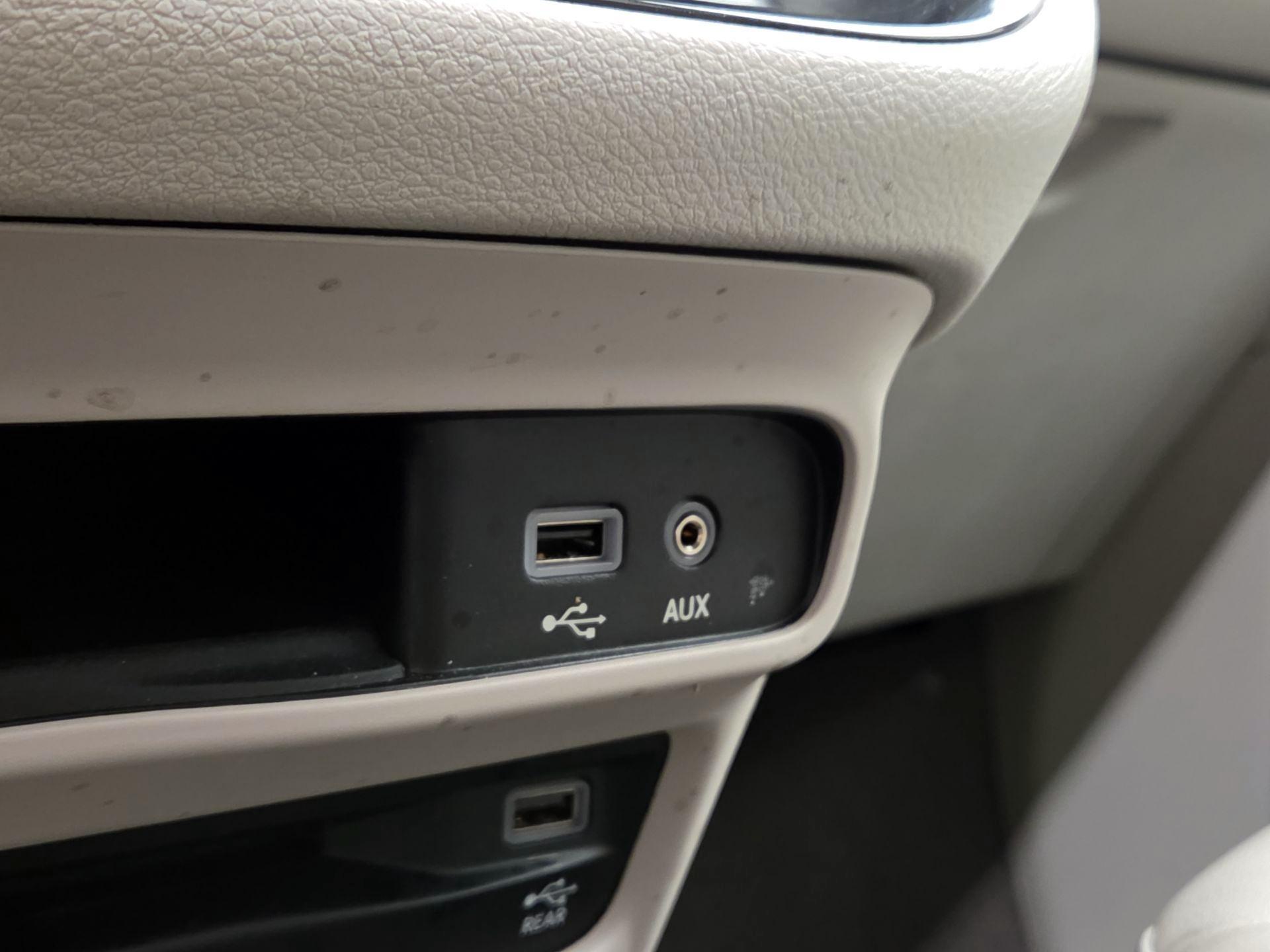 Thumbnail: 2020 Chrysler Pacifica - 19