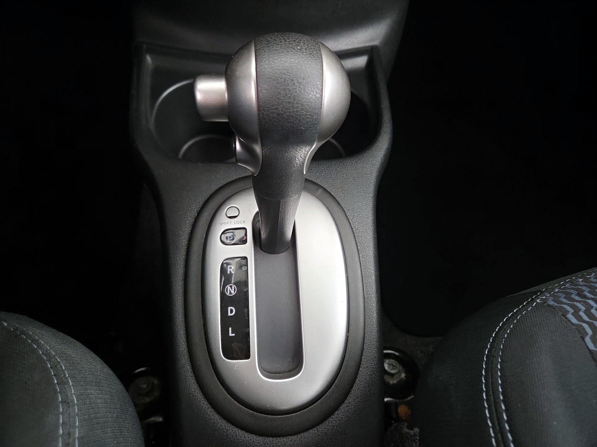 Thumbnail: 2016 Nissan Versa Note - 17