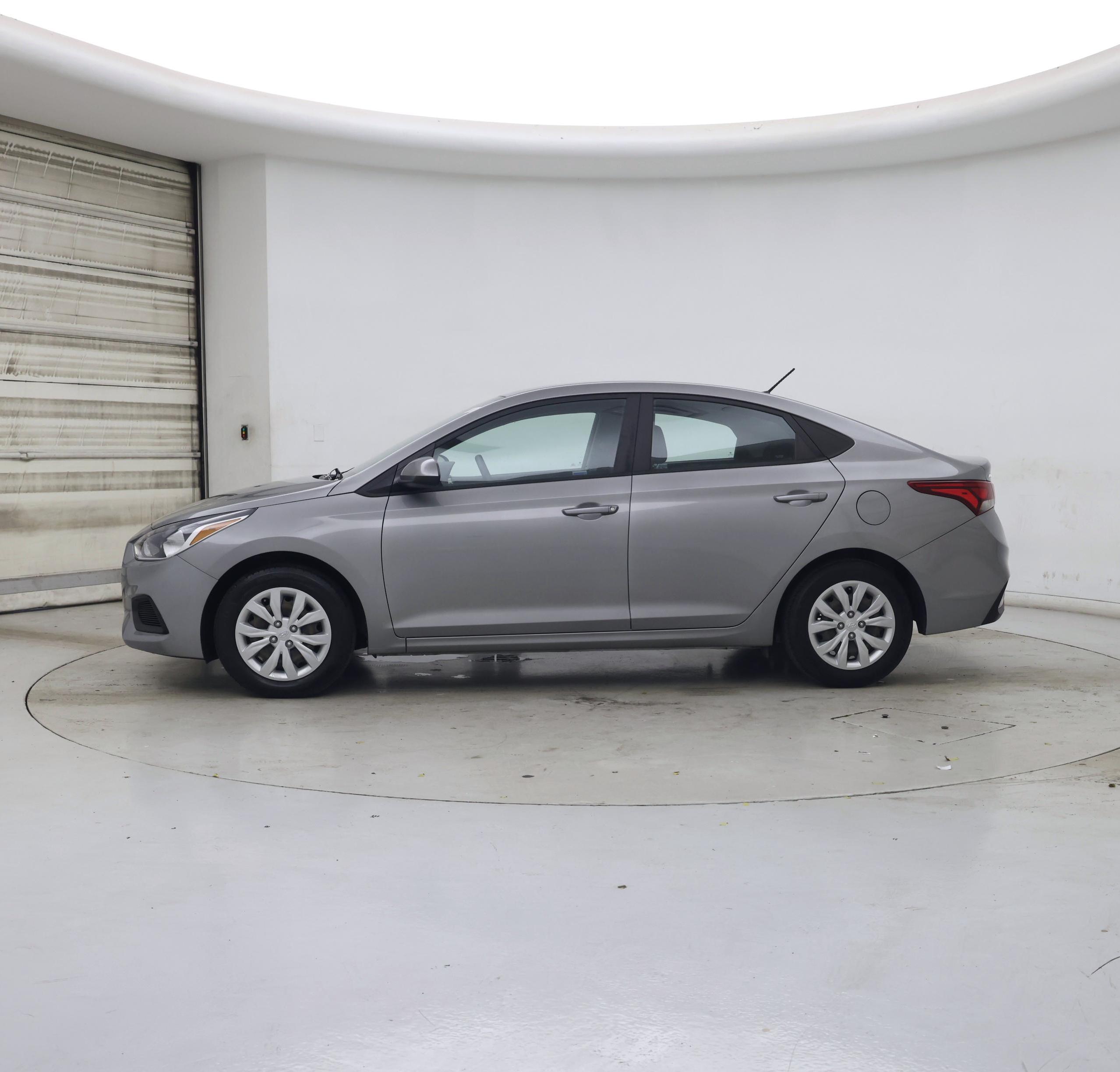 Thumbnail: 2022 Hyundai Accent - 3
