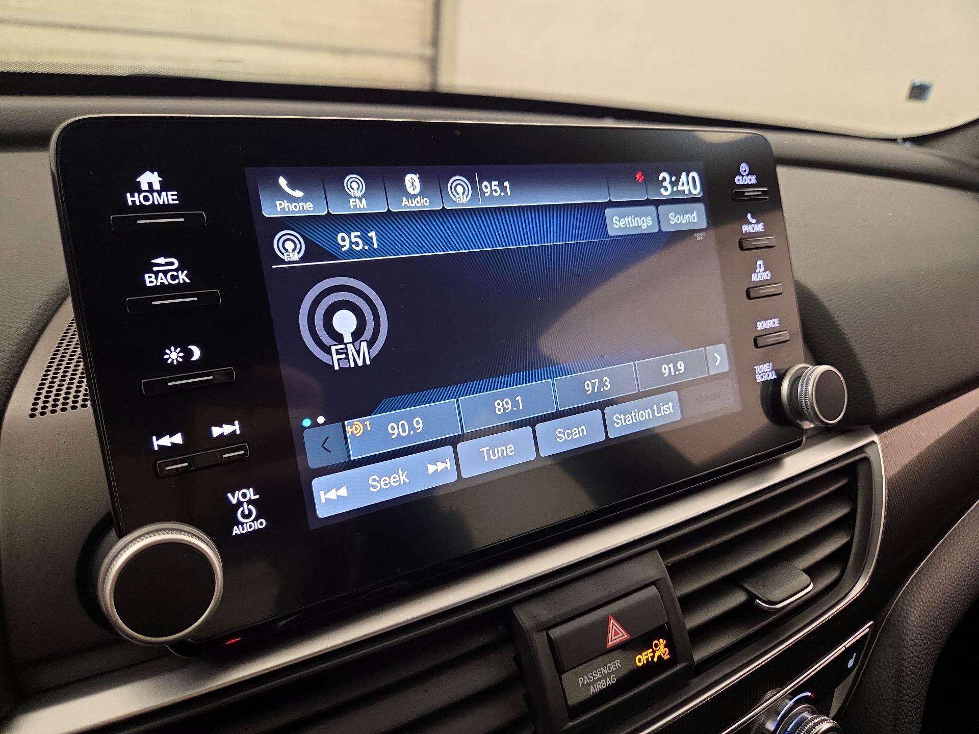 Thumbnail: 2019 Honda Accord - 15