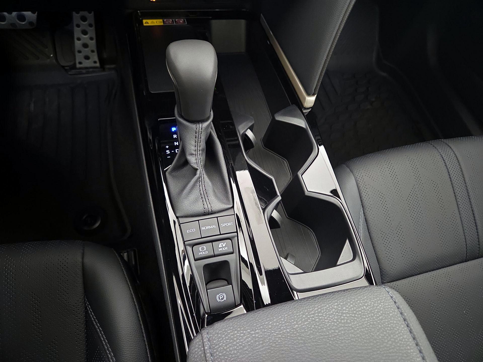 Thumbnail: 2026 Toyota Camry - 18