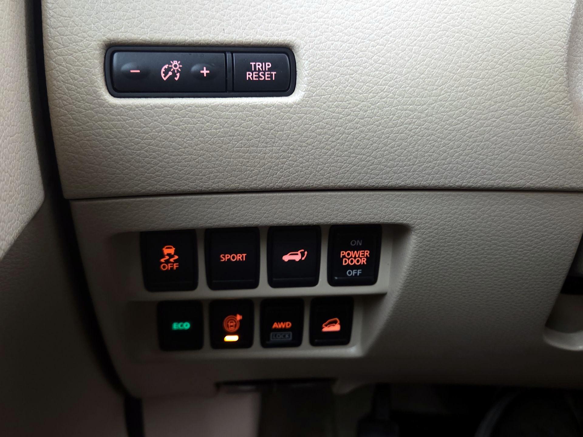 Thumbnail: 2015 Nissan Rogue - 13