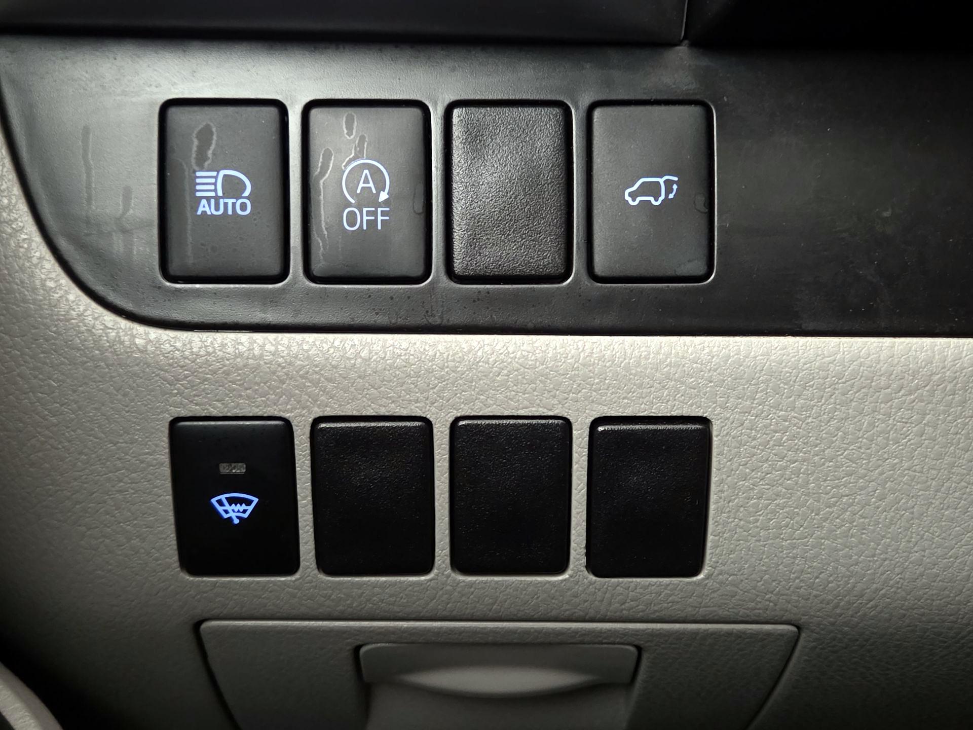 Thumbnail: 2019 Toyota Highlander - 13