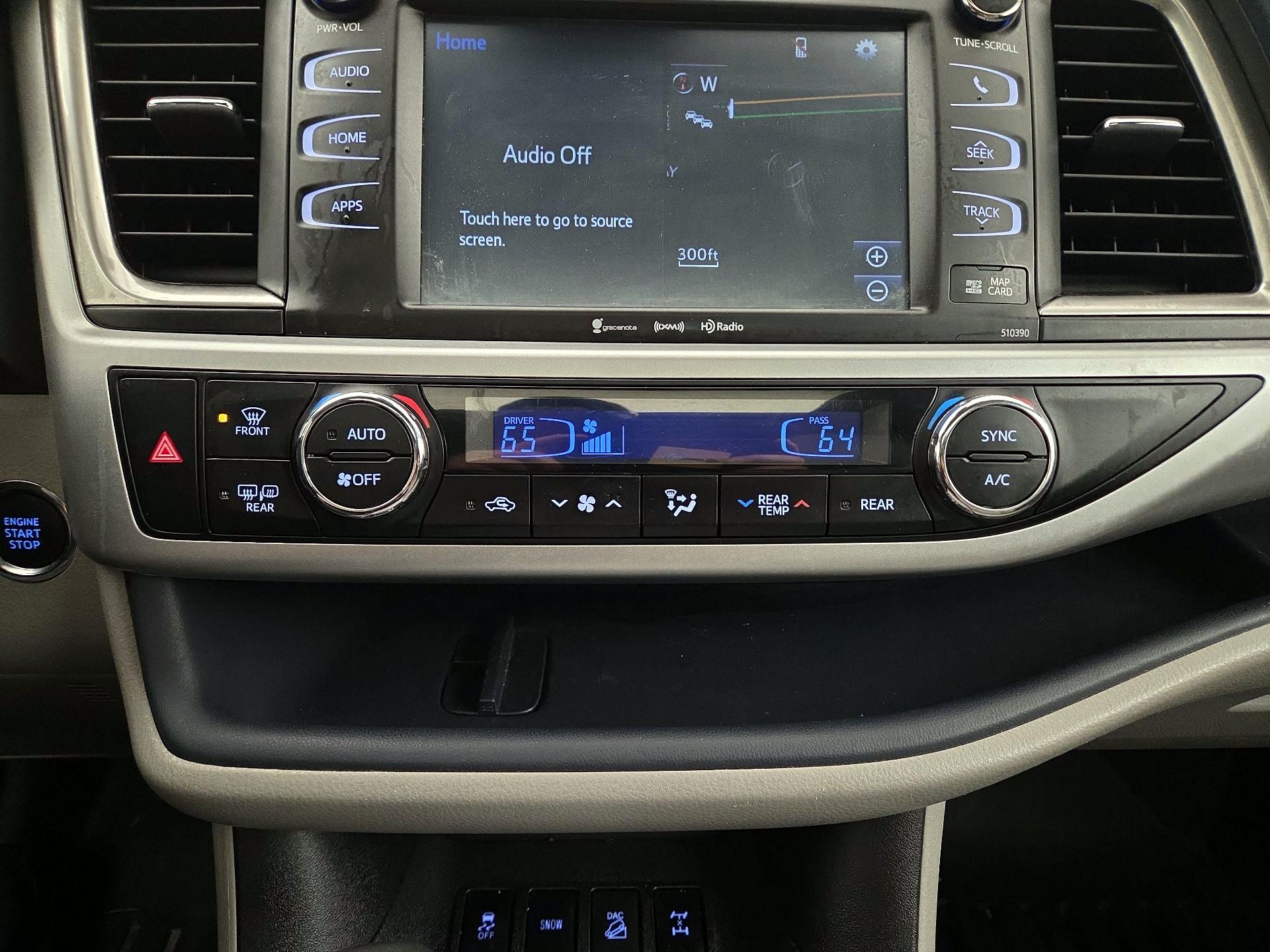 Thumbnail: 2019 Toyota Highlander - 16