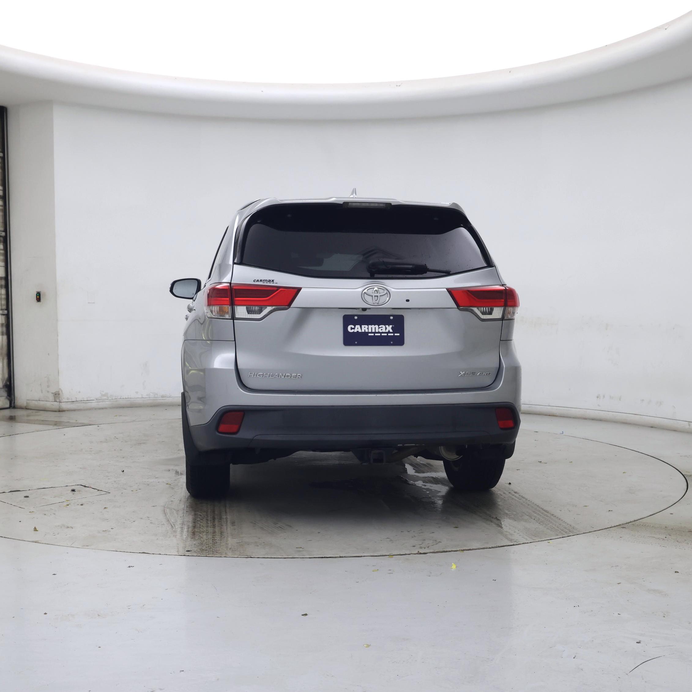 Thumbnail: 2019 Toyota Highlander - 6