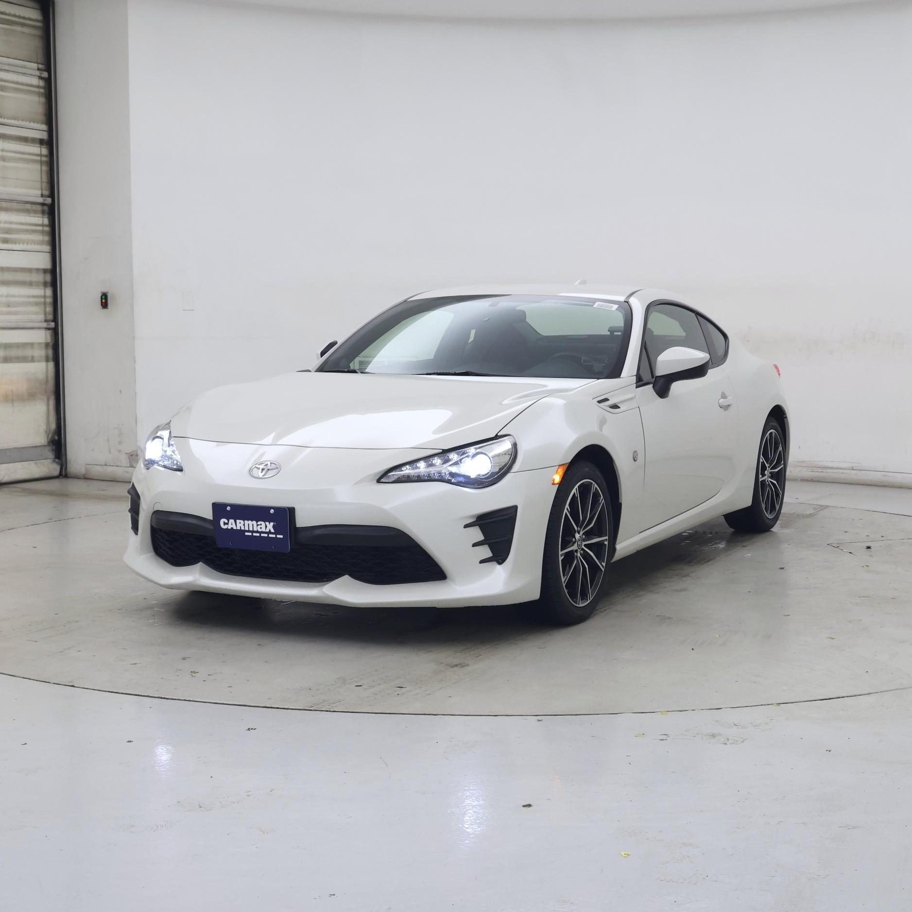 Thumbnail: 2017 Toyota 86 - 4