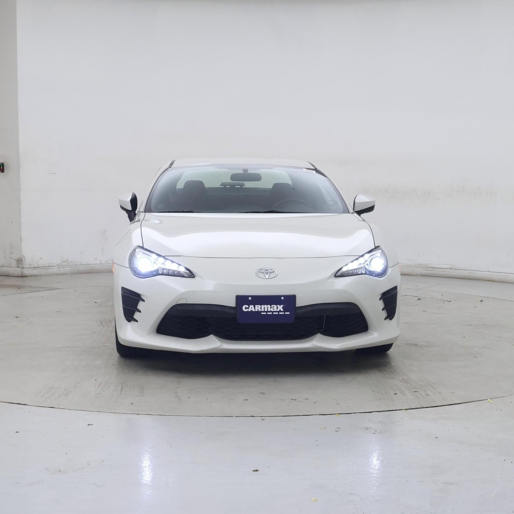 Thumbnail: 2017 Toyota 86 - 5