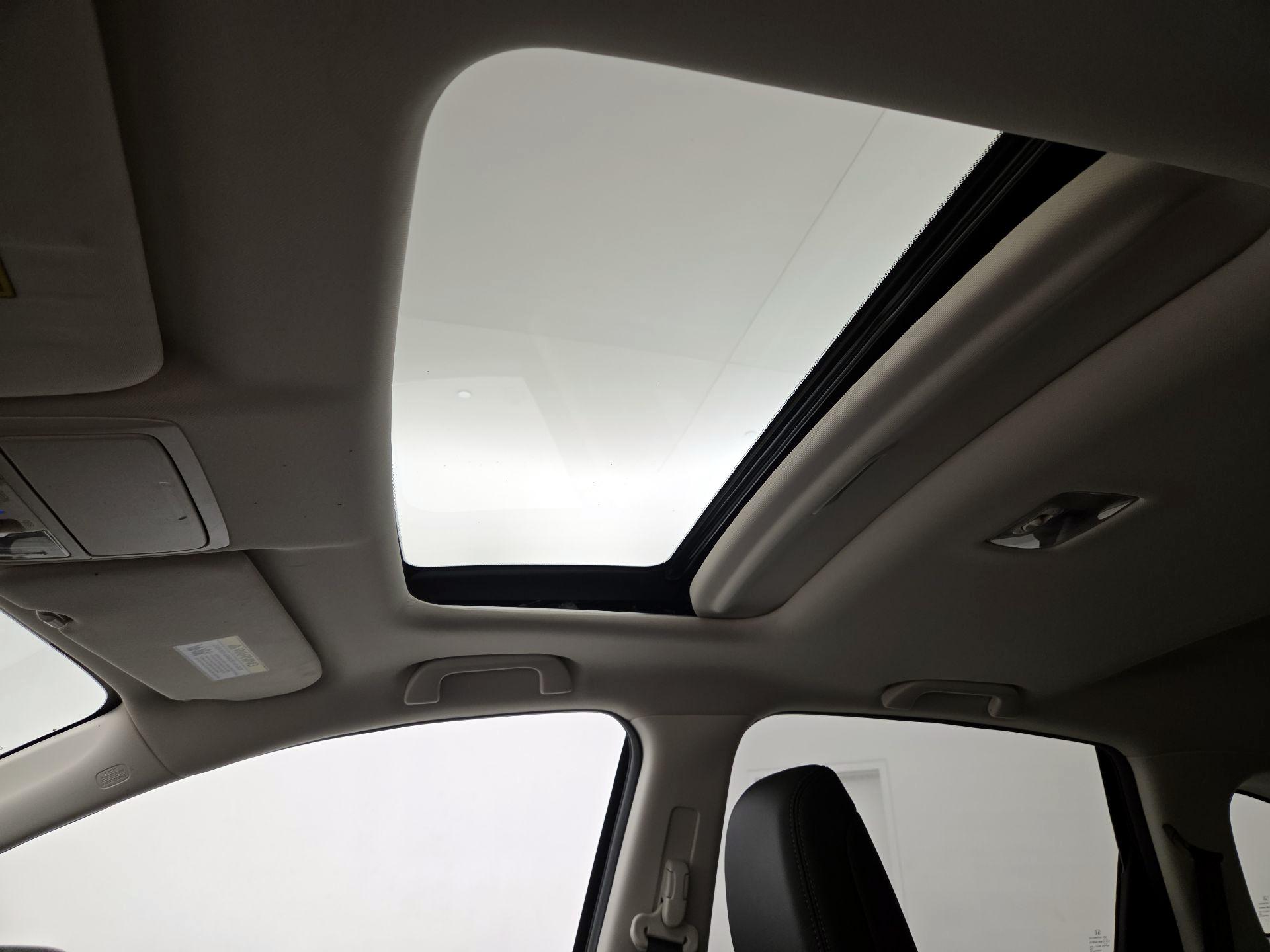 Thumbnail: 2016 Honda CR-V - 18