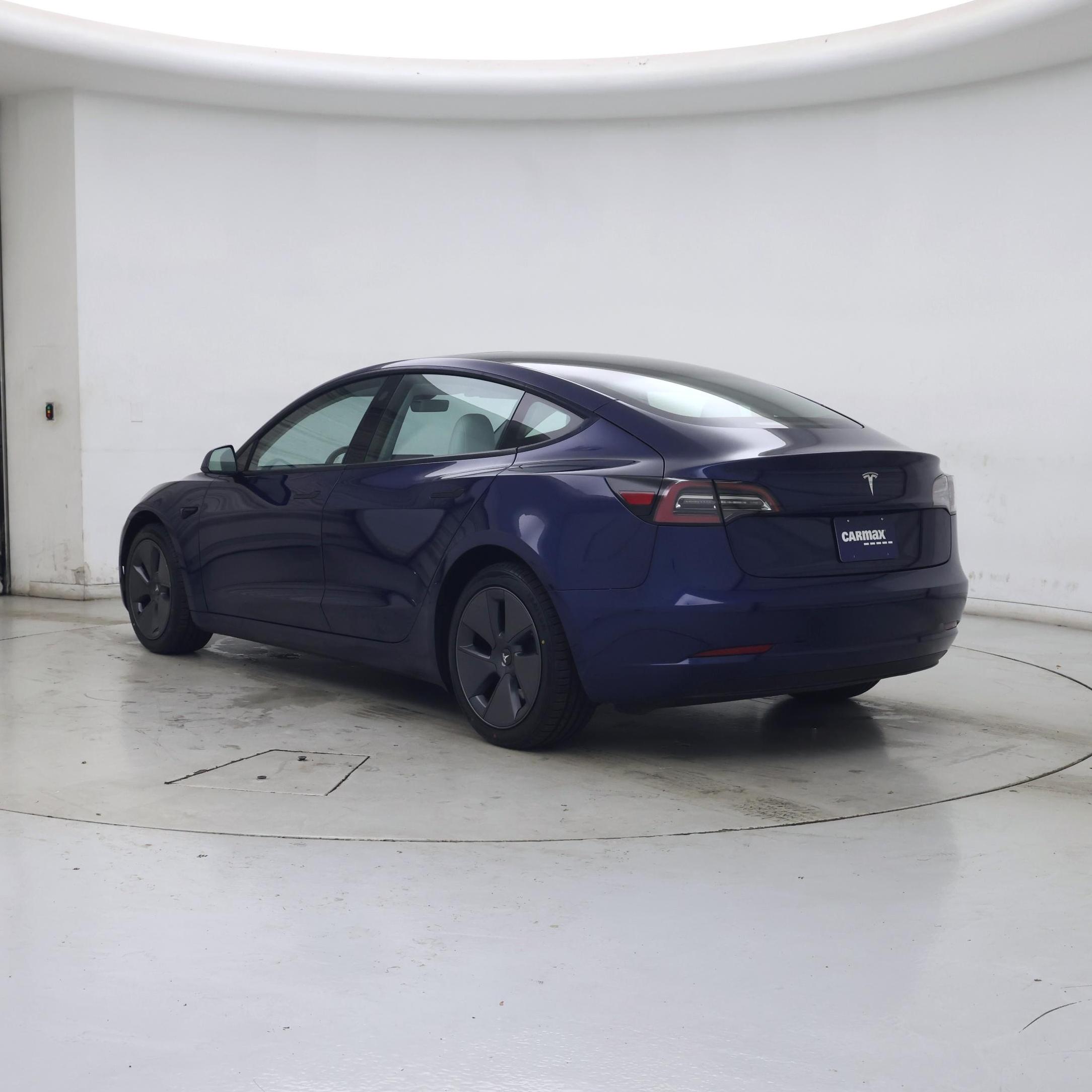 Thumbnail: 2023 Tesla Model 3 - 2