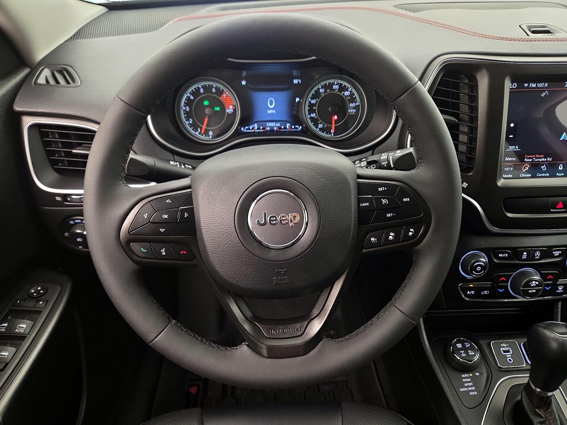 Thumbnail: 2022 Jeep Cherokee - 10