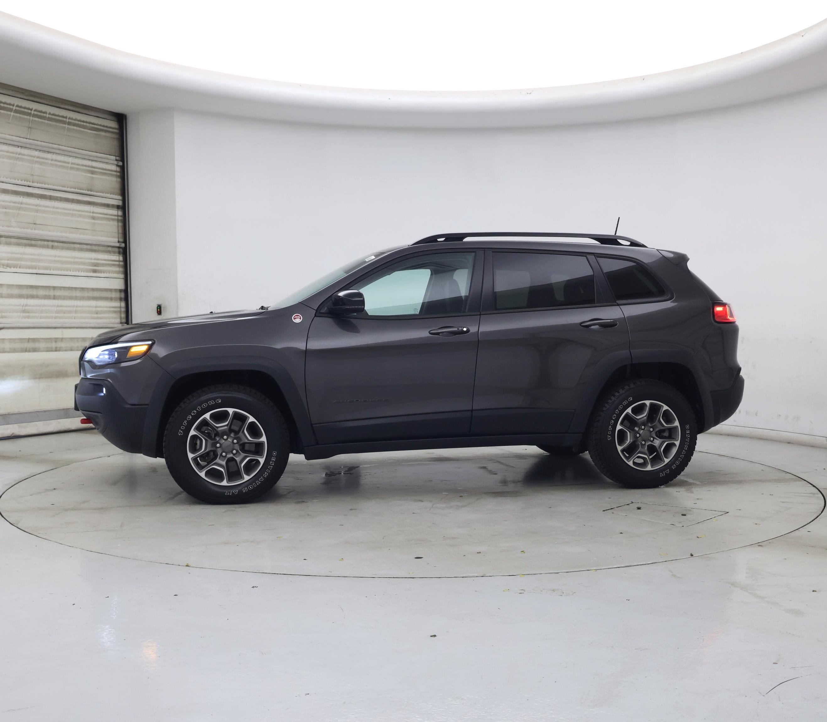 Thumbnail: 2022 Jeep Cherokee - 3