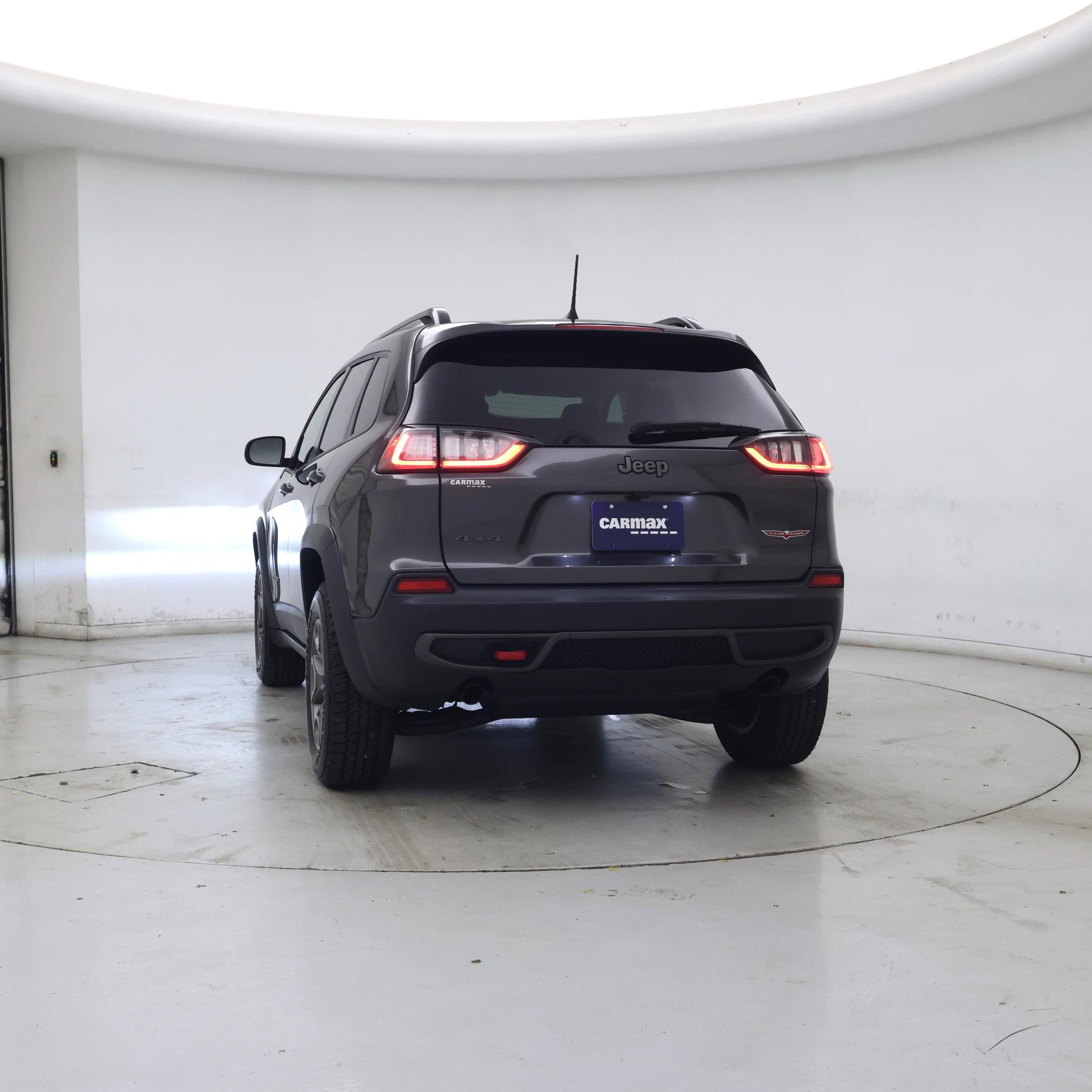 Thumbnail: 2022 Jeep Cherokee - 6
