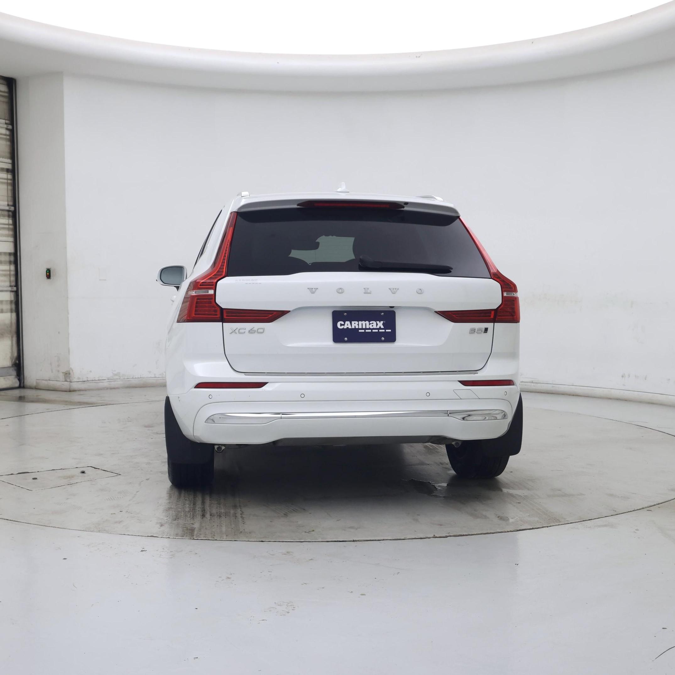 Thumbnail: 2022 Volvo XC60 - 6