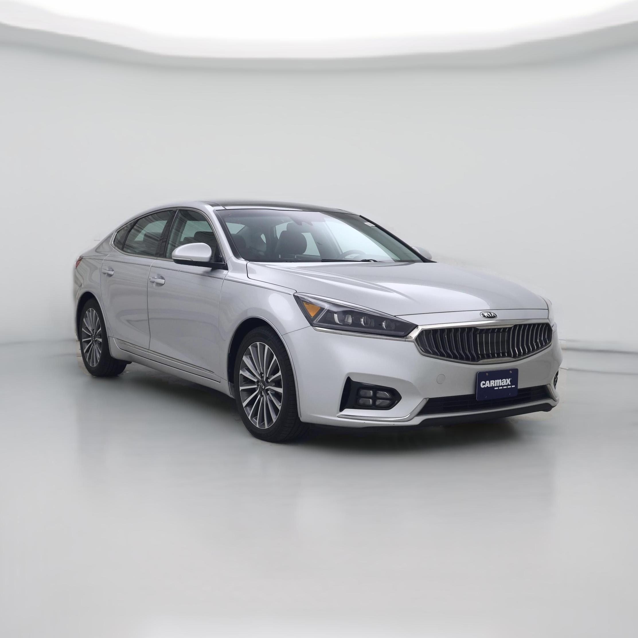 Thumbnail: 2017 Kia Cadenza - 1