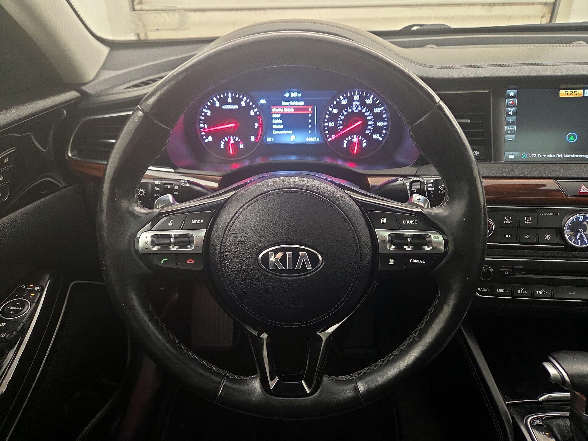Thumbnail: 2017 Kia Cadenza - 10