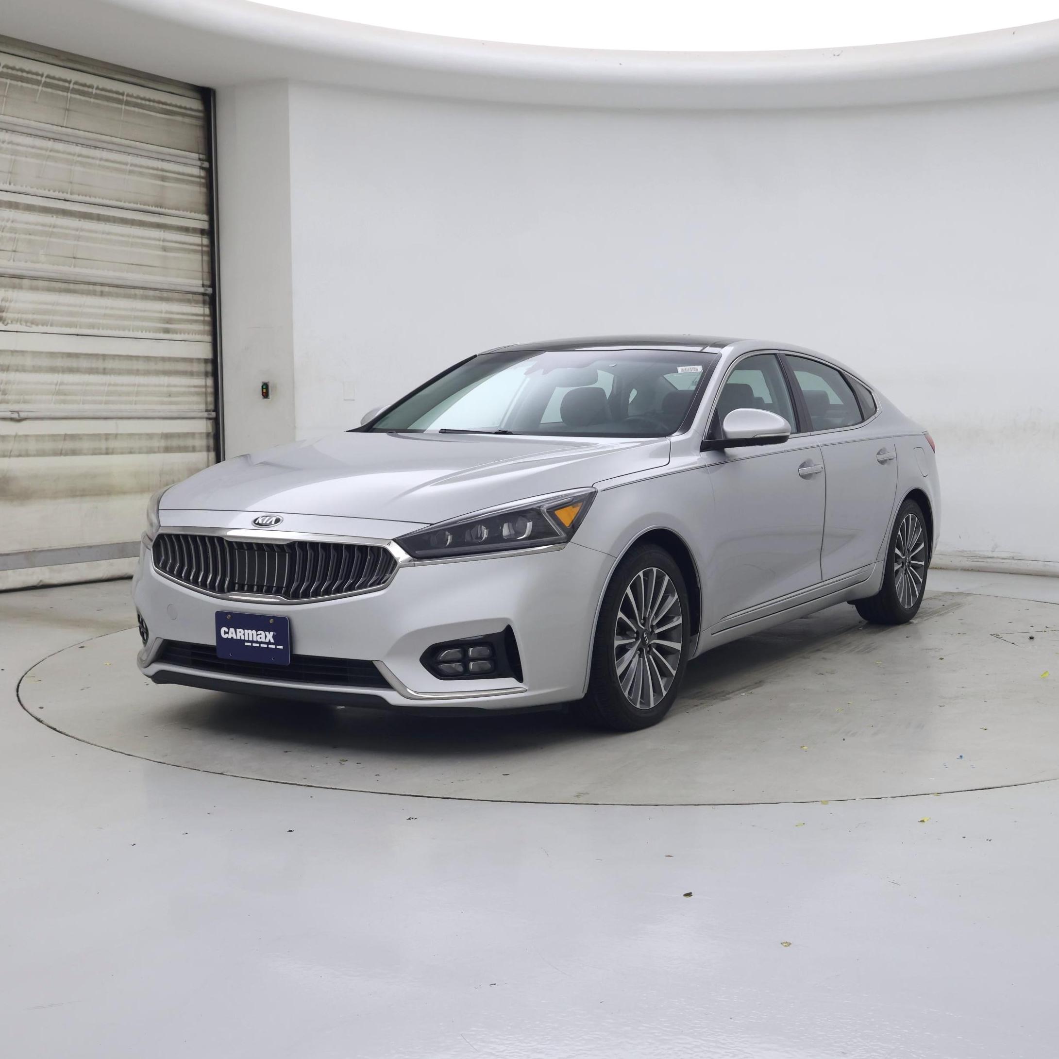 Thumbnail: 2017 Kia Cadenza - 4