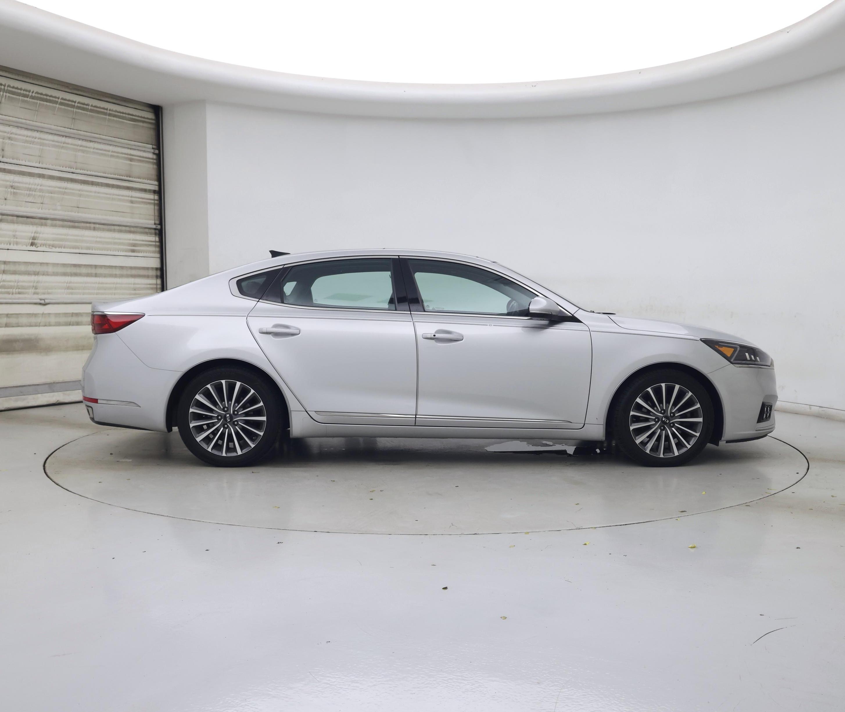 Thumbnail: 2017 Kia Cadenza - 7