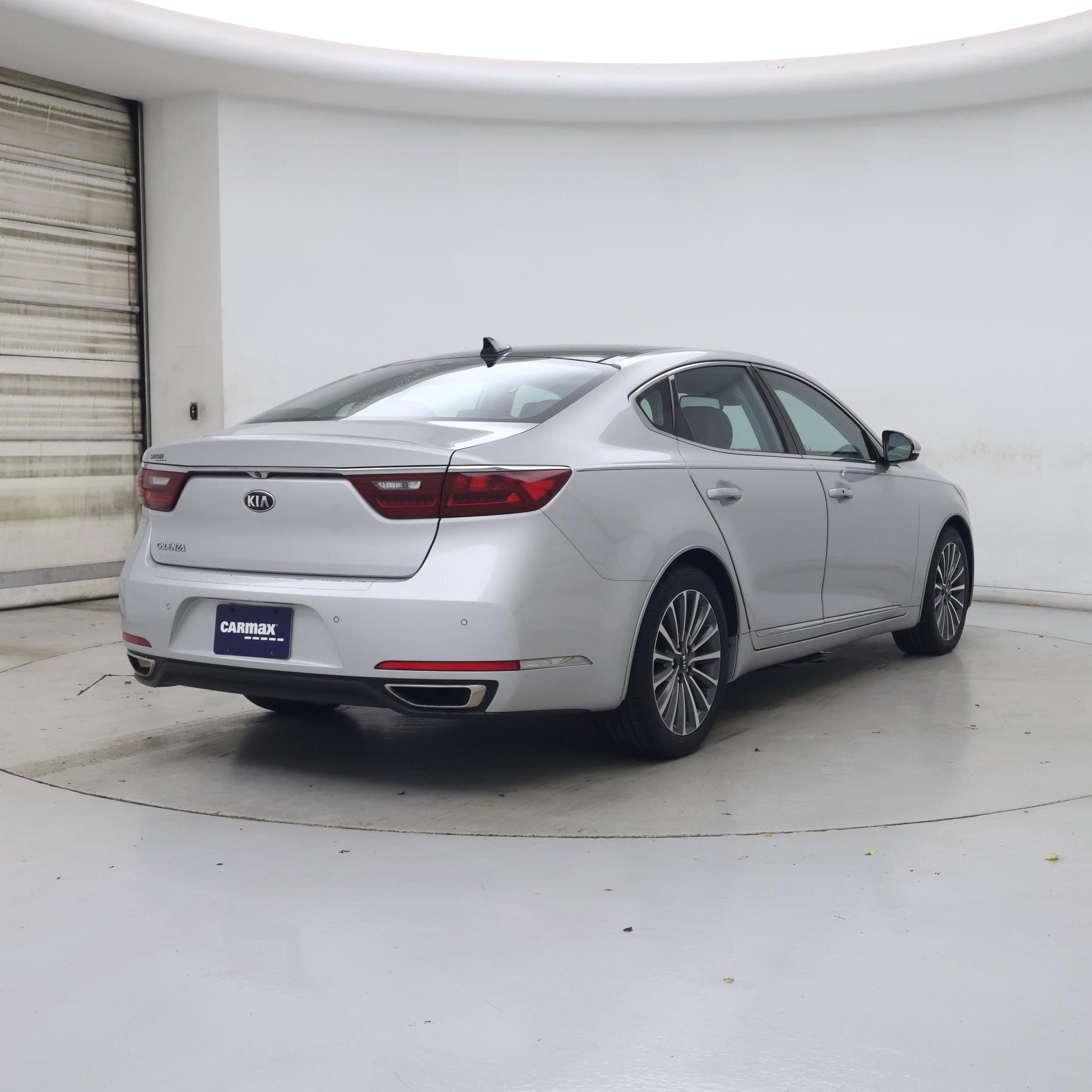 Thumbnail: 2017 Kia Cadenza - 8