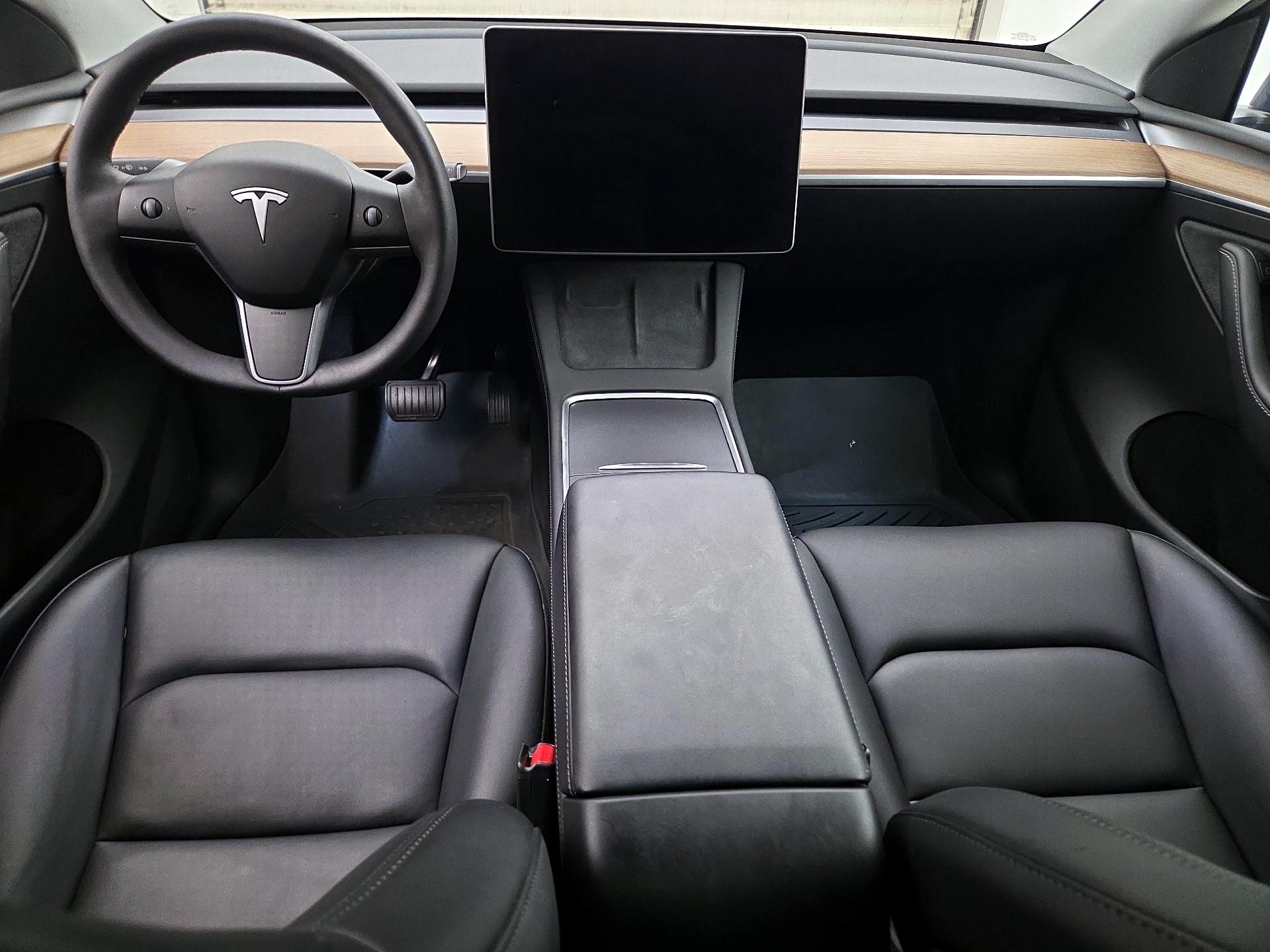 Thumbnail: 2023 Tesla Model Y - 9