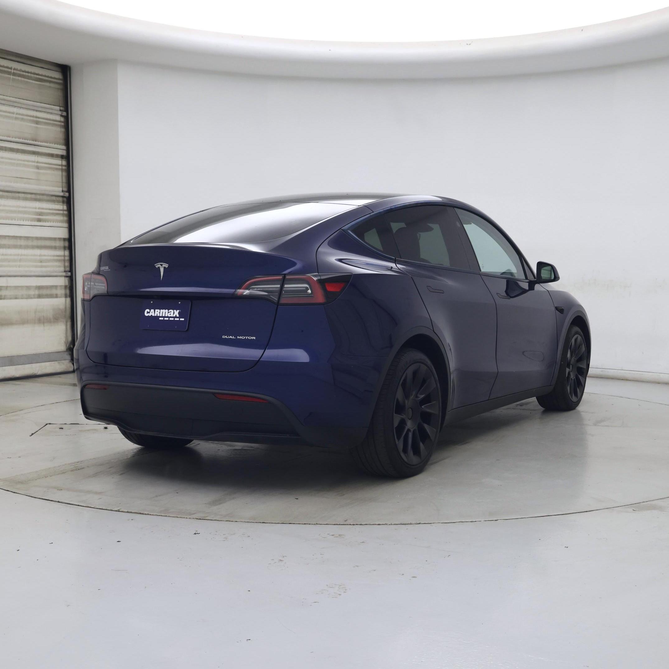 Thumbnail: 2023 Tesla Model Y - 8