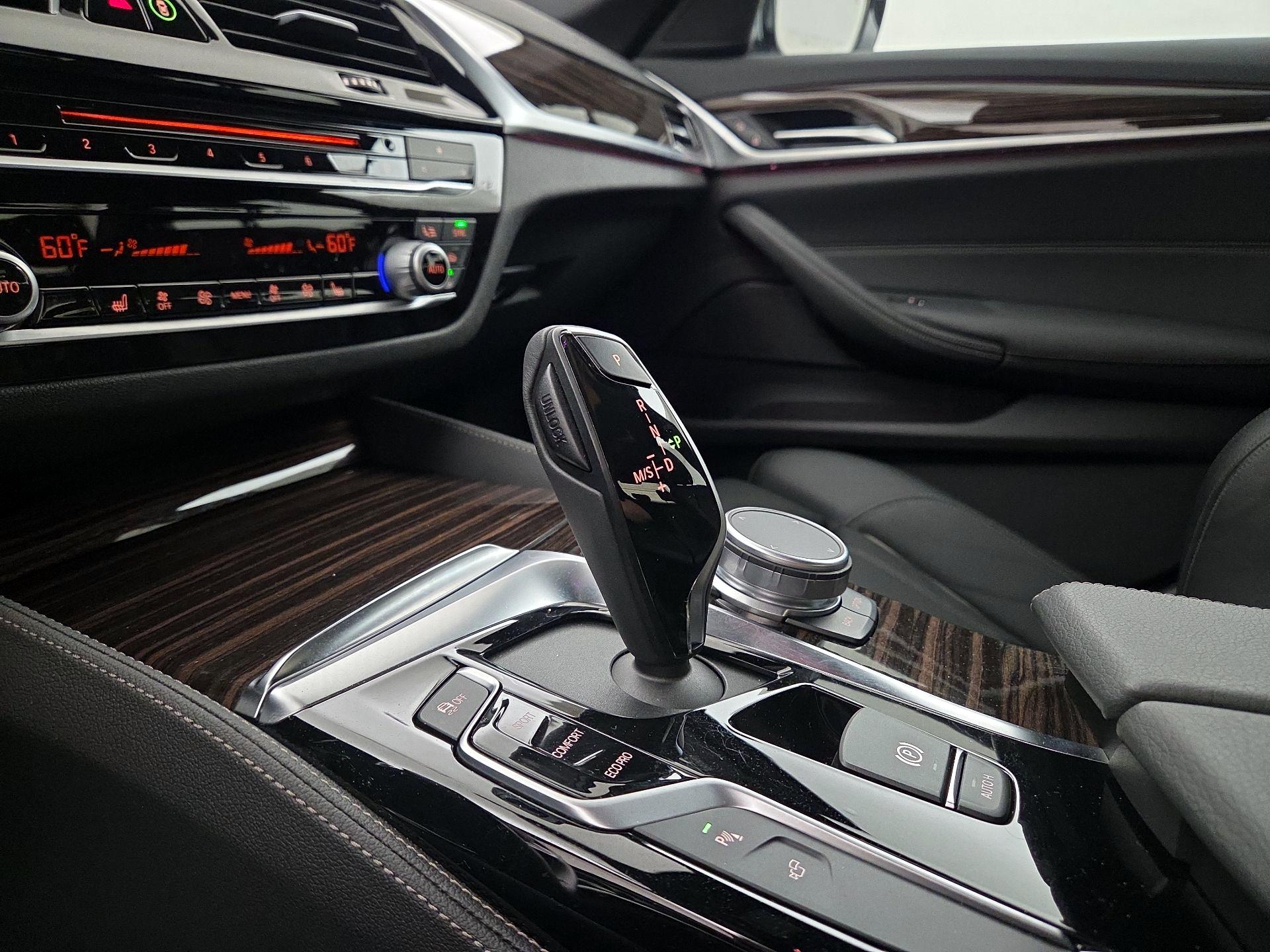 Thumbnail: 2019 BMW 5 Series - 18
