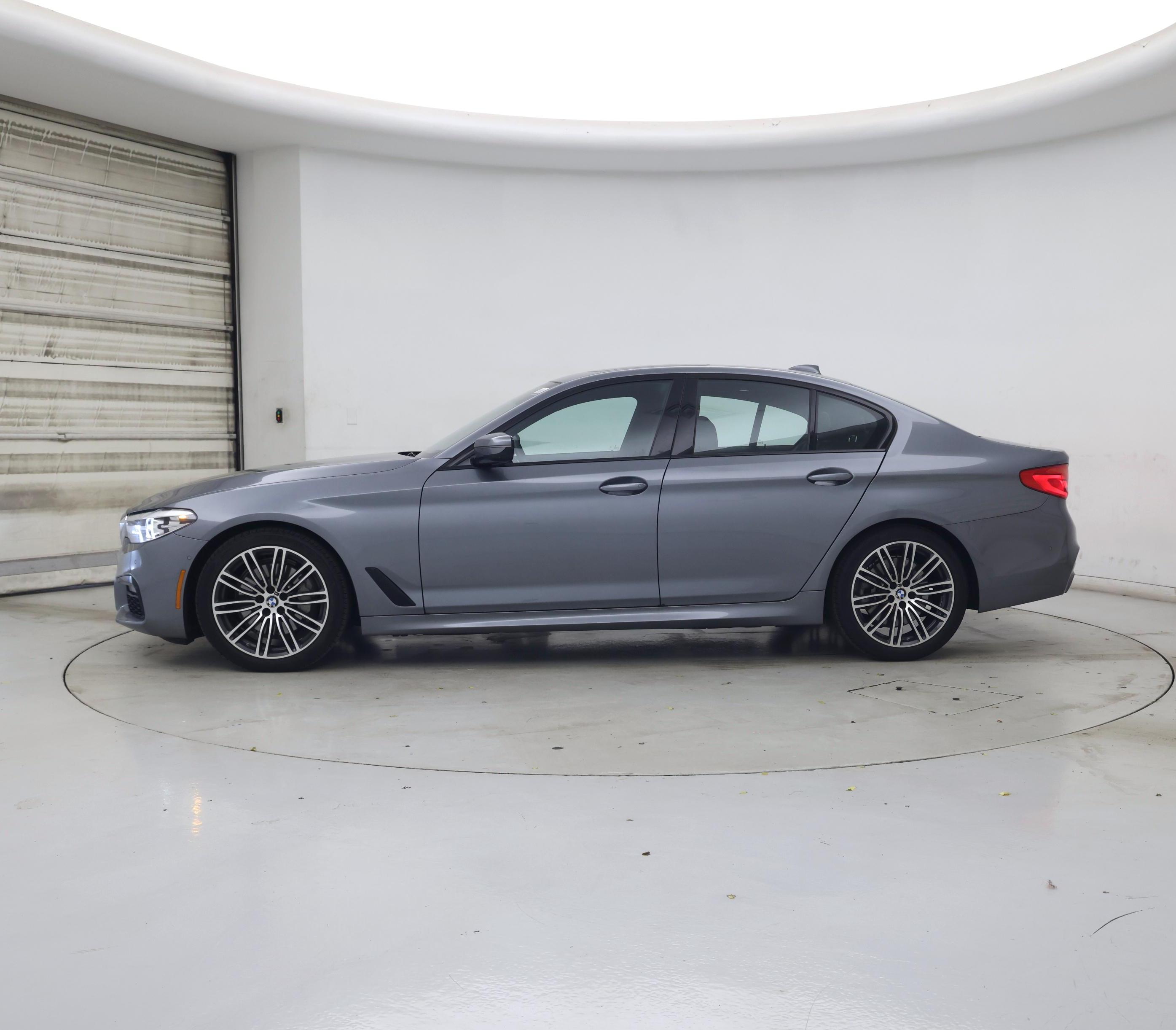Thumbnail: 2019 BMW 5 Series - 3