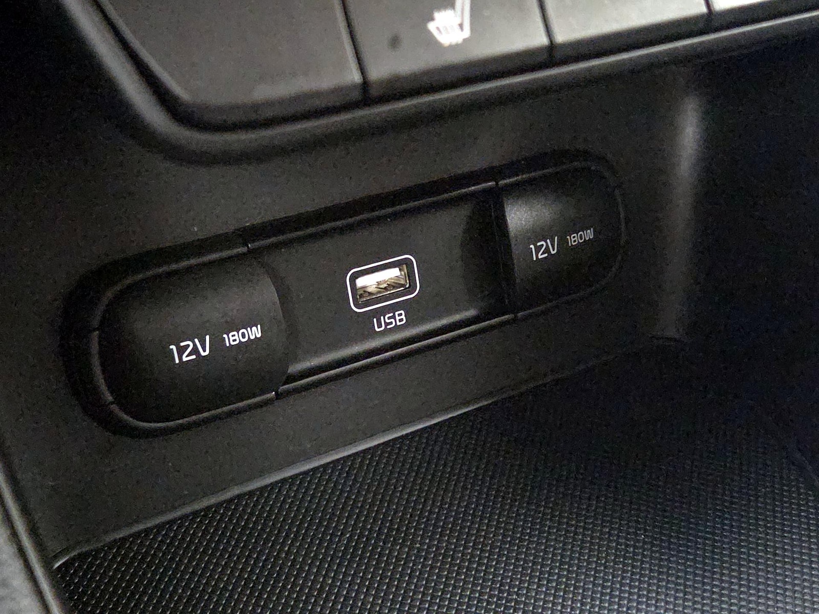 2020 Kia Sportage LX - Photo 19