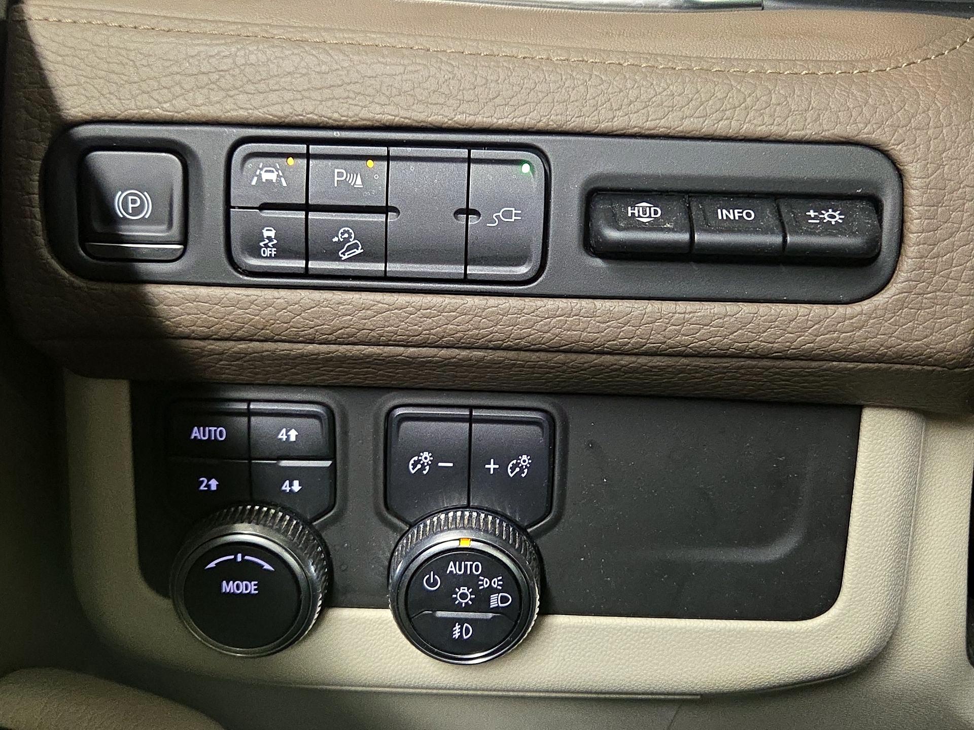 Thumbnail: 2021 GMC Yukon - 13