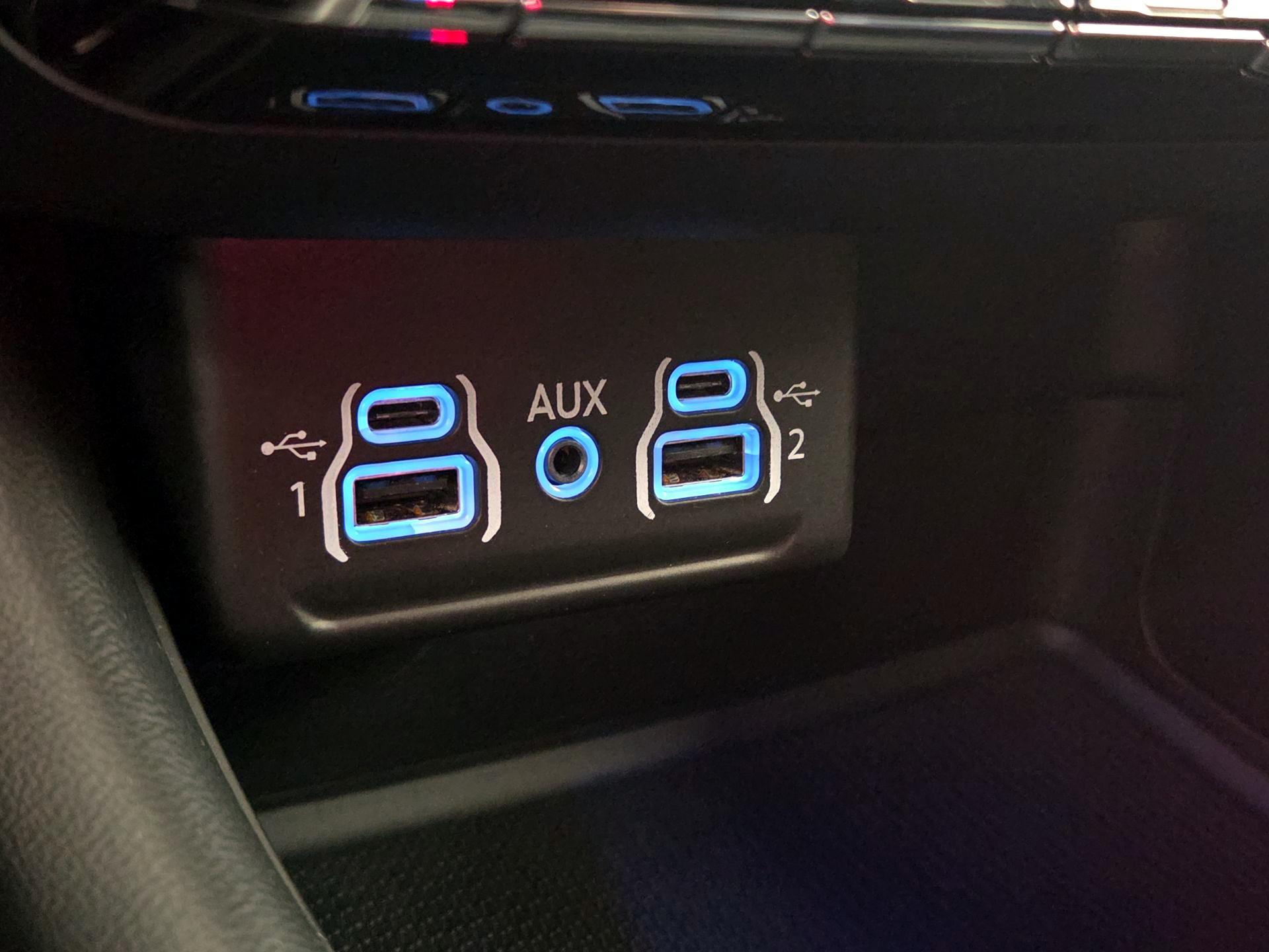 Thumbnail: 2021 Dodge Durango - 18