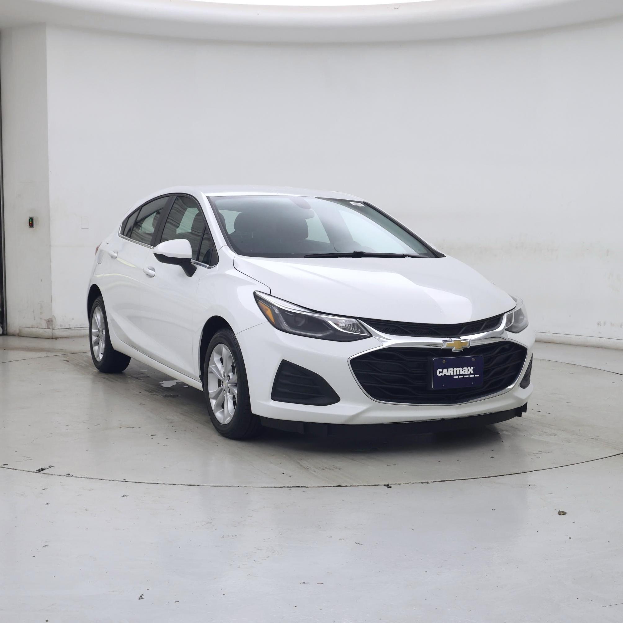 Silver 2019 Chevrolet Cruze Hatchback Front-Wheel Drive Automatic