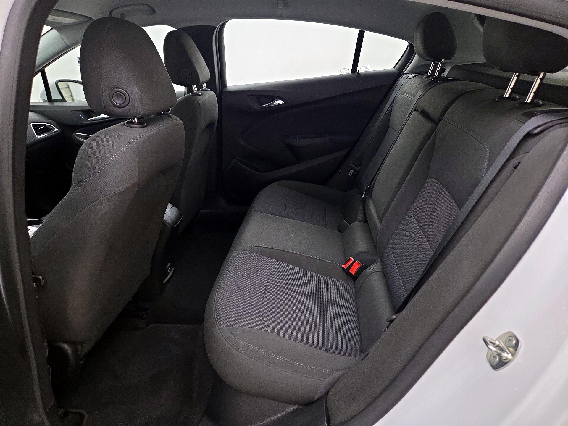 Thumbnail: 2019 Chevrolet Cruze - 19