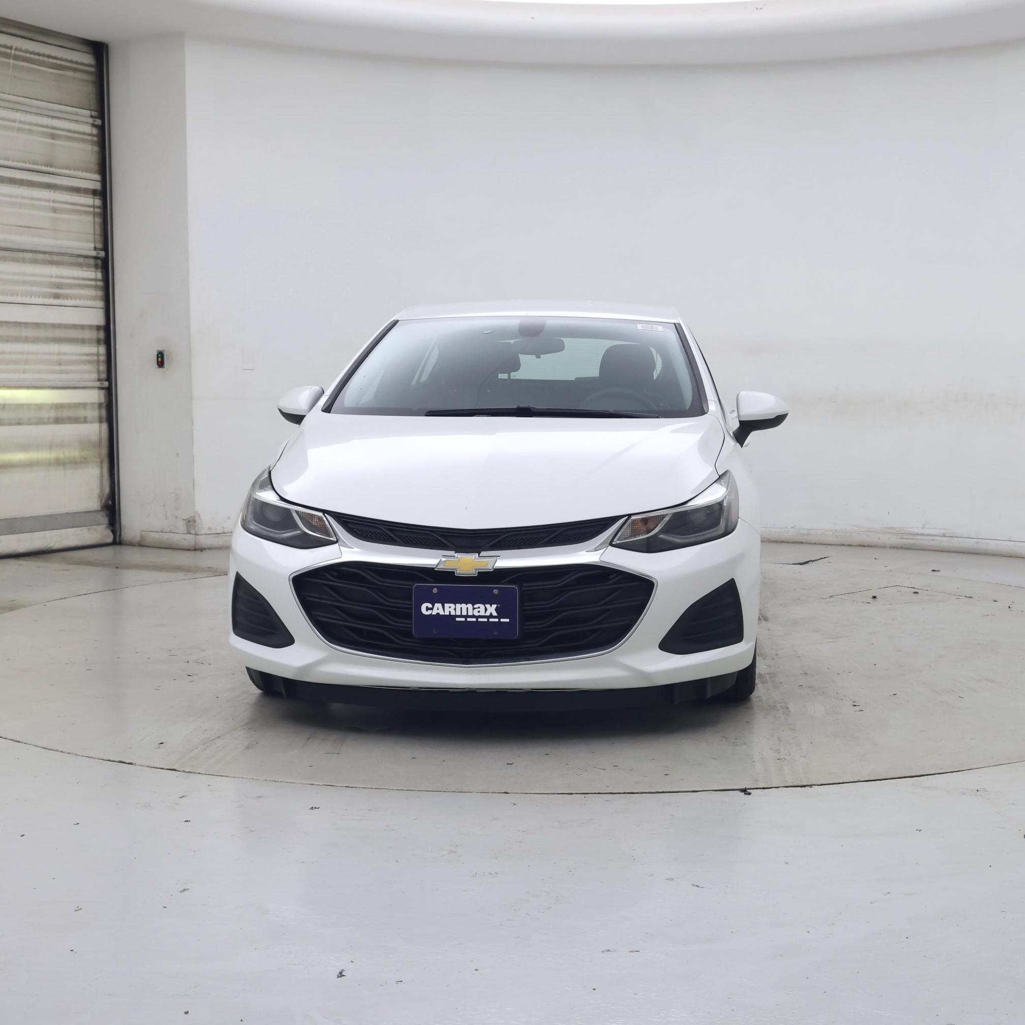 Thumbnail: 2019 Chevrolet Cruze - 5
