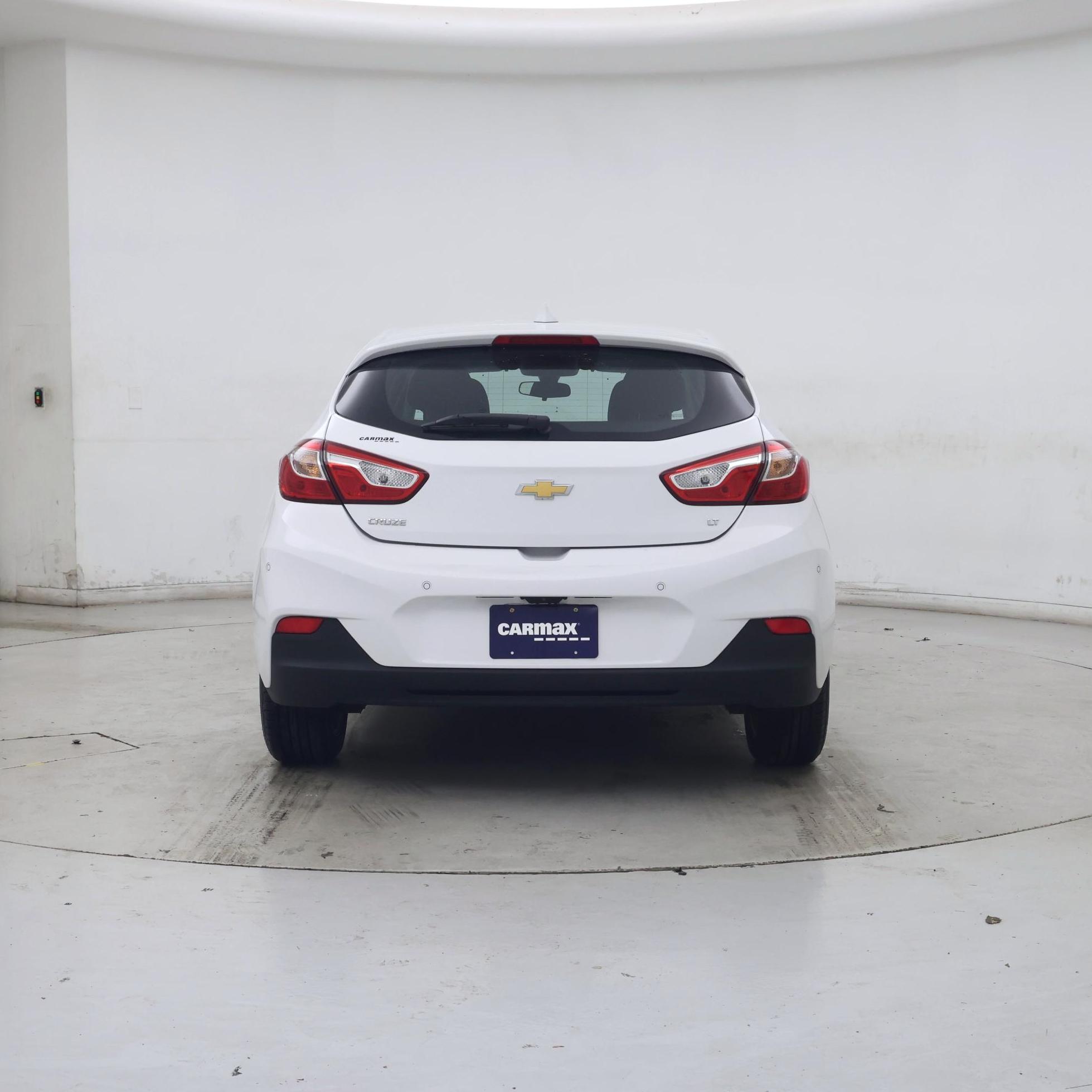 Thumbnail: 2019 Chevrolet Cruze - 6
