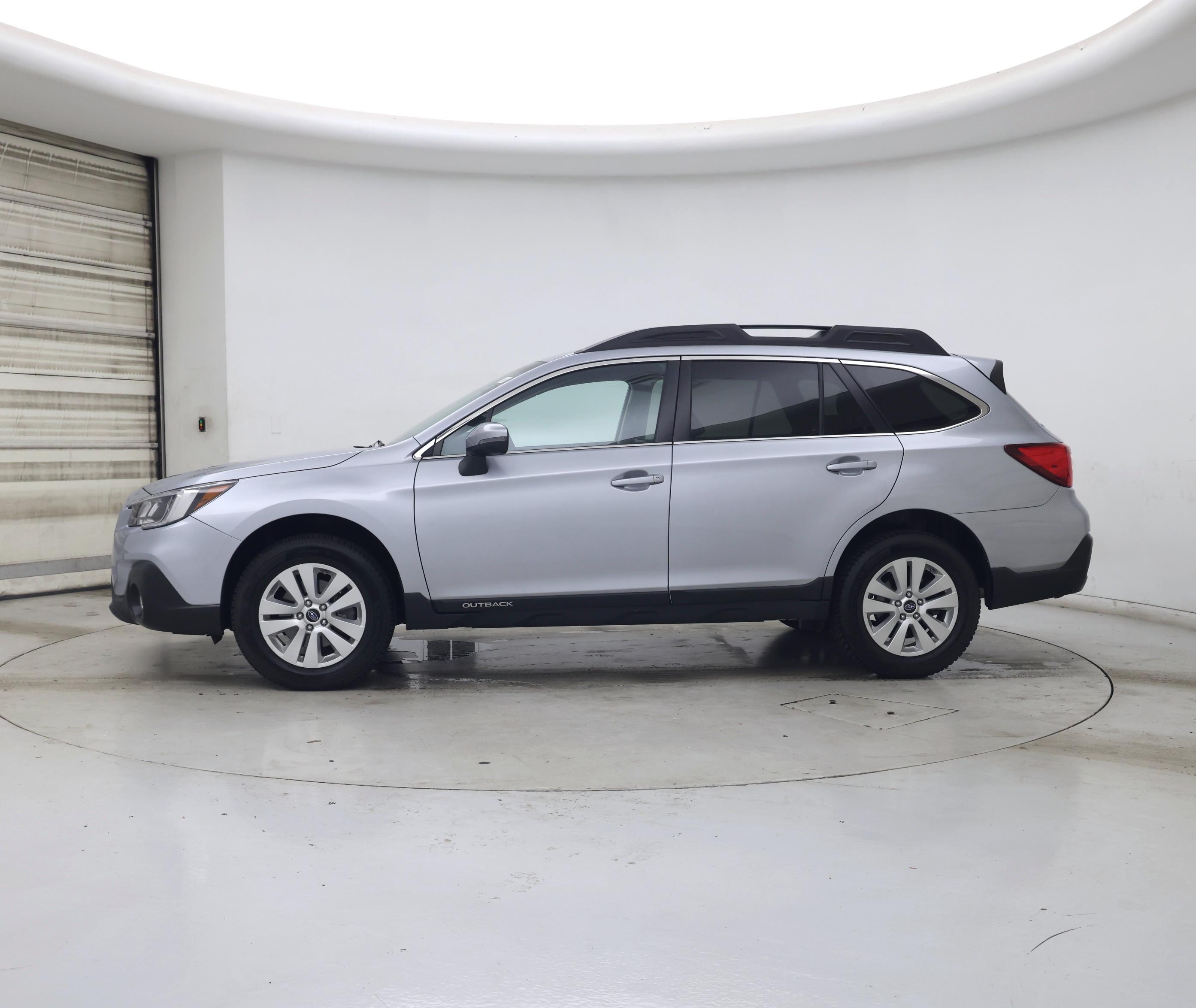 Thumbnail: 2018 Subaru Outback - 3
