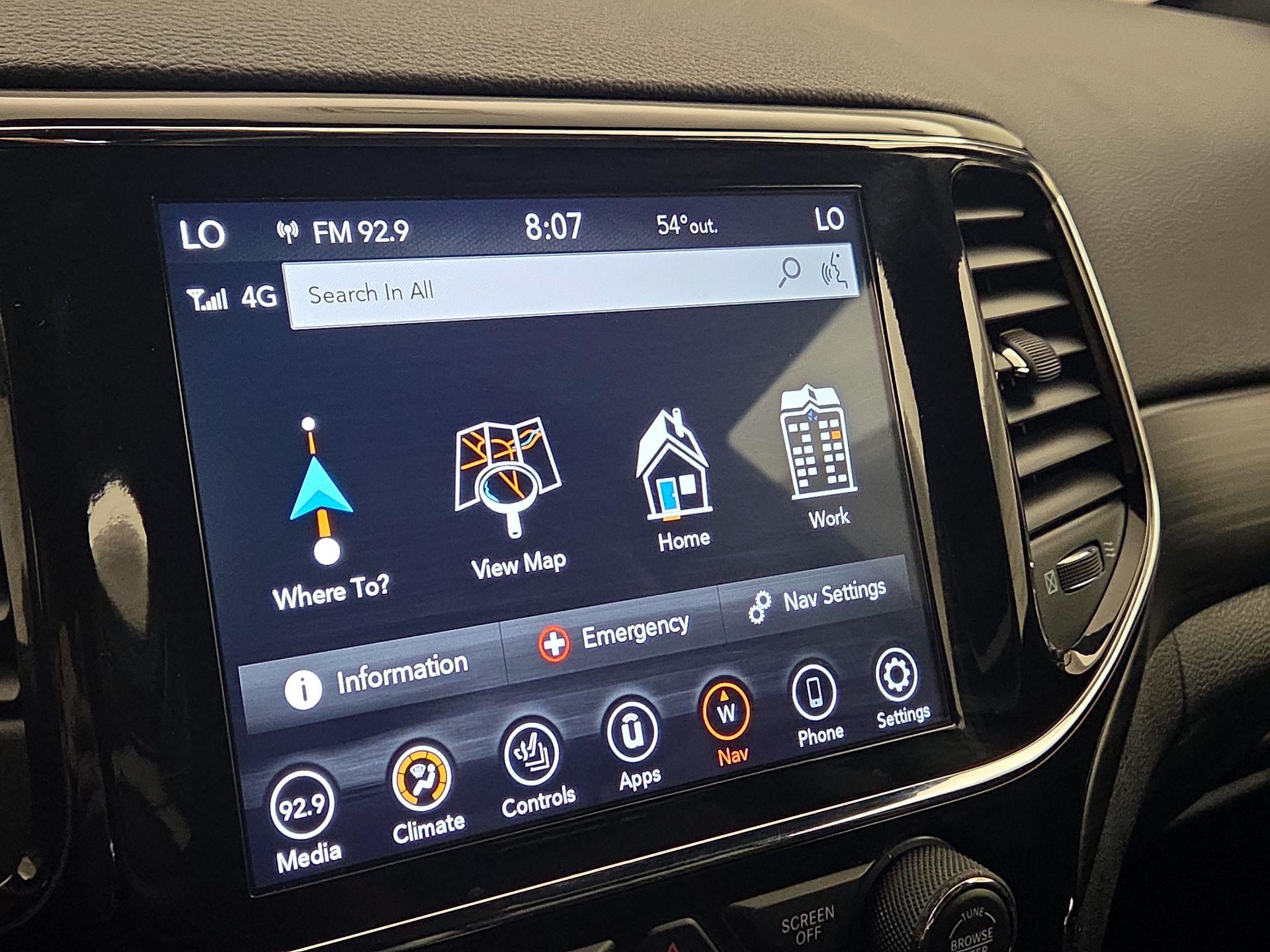 Thumbnail: 2021 Jeep Grand Cherokee - 14