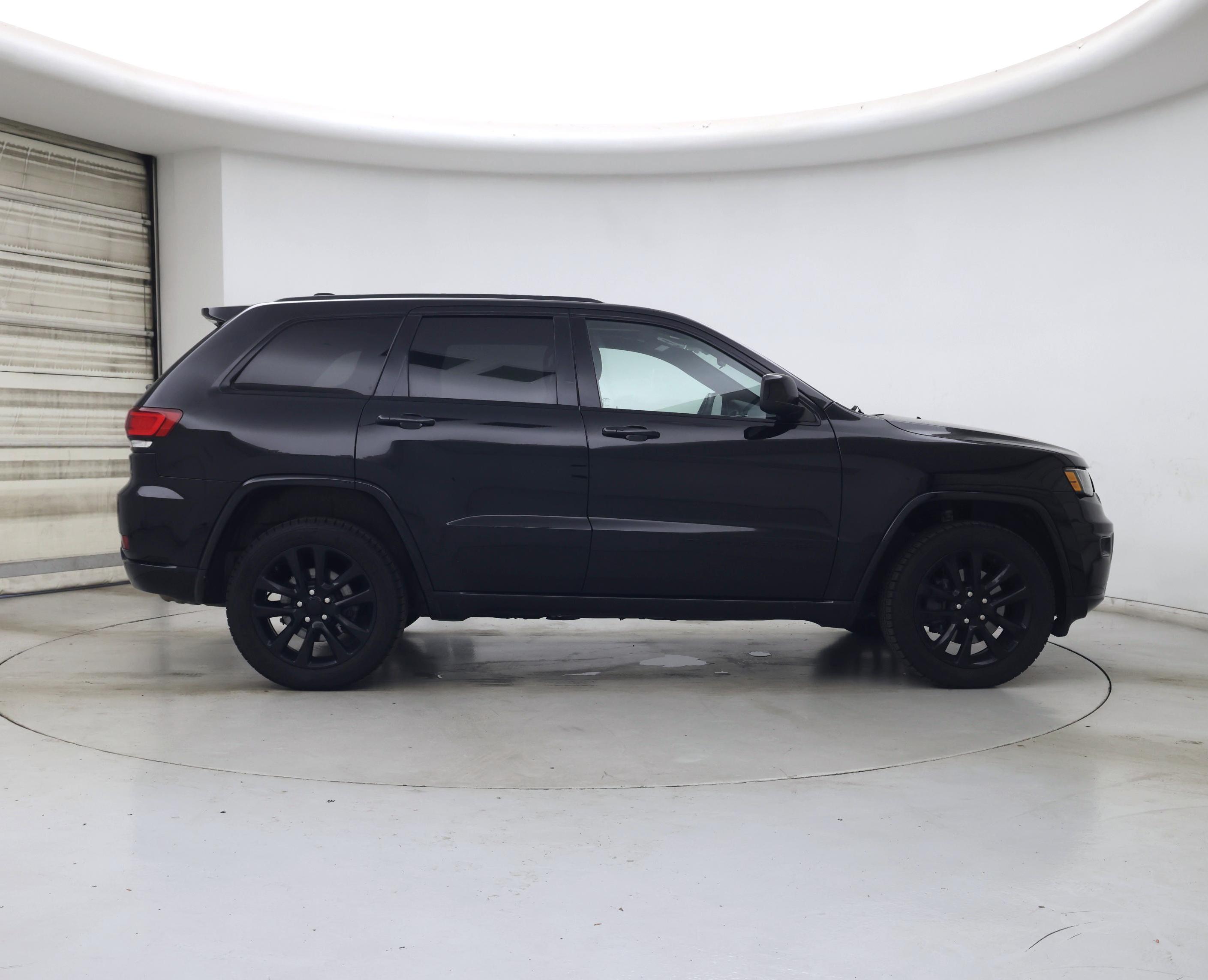 Thumbnail: 2021 Jeep Grand Cherokee - 7