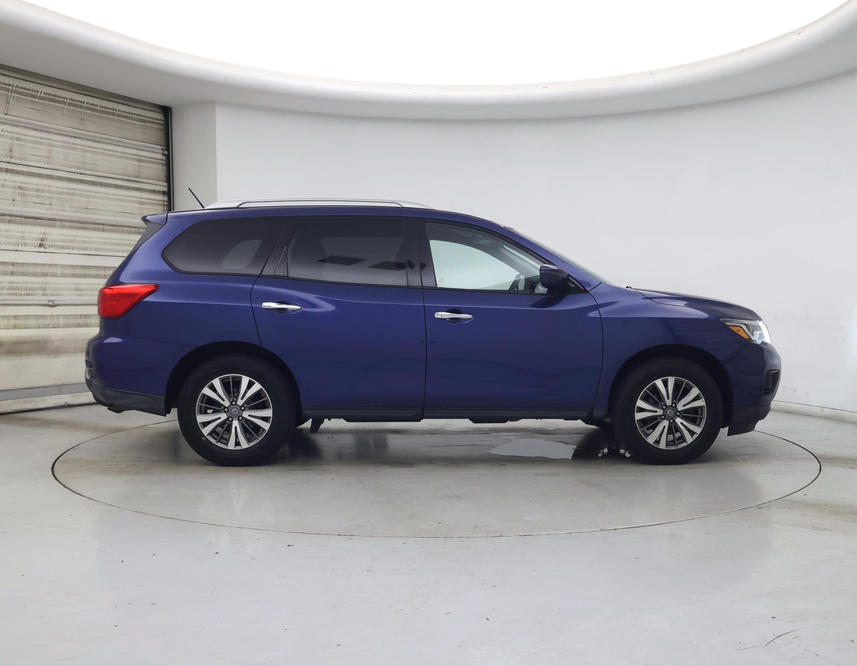 Thumbnail: 2018 Nissan Pathfinder - 7