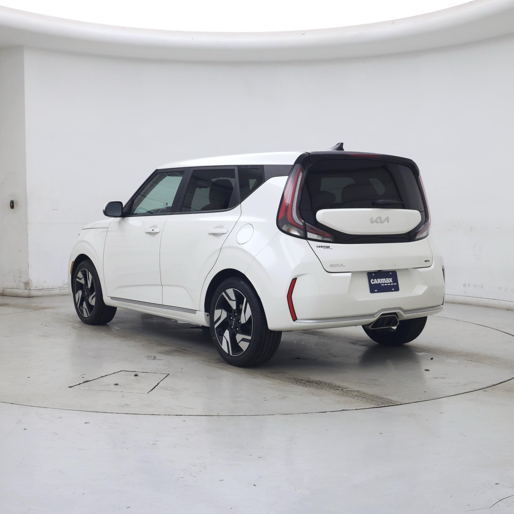 Thumbnail: 2023 Kia Soul - 2