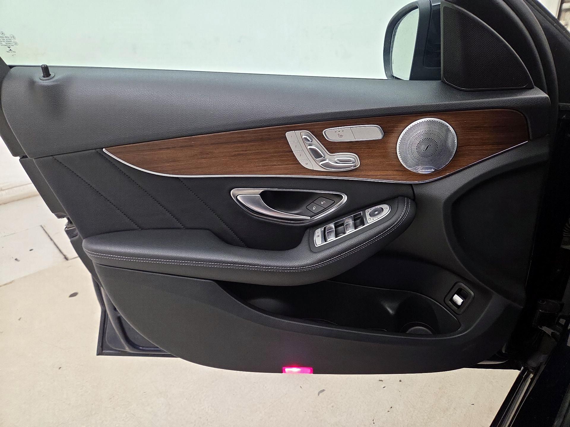 Thumbnail: 2020 Mercedes-Benz C-Class - 12