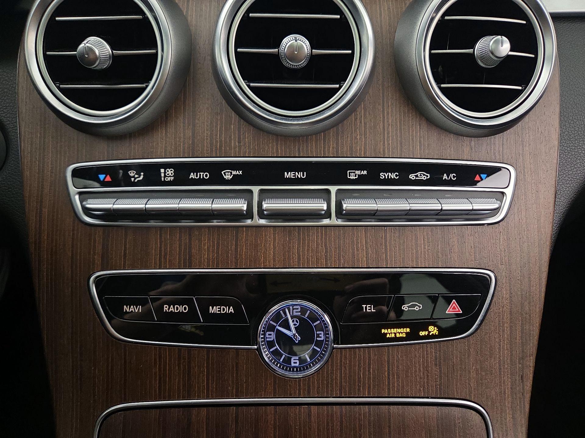Thumbnail: 2020 Mercedes-Benz C-Class - 16