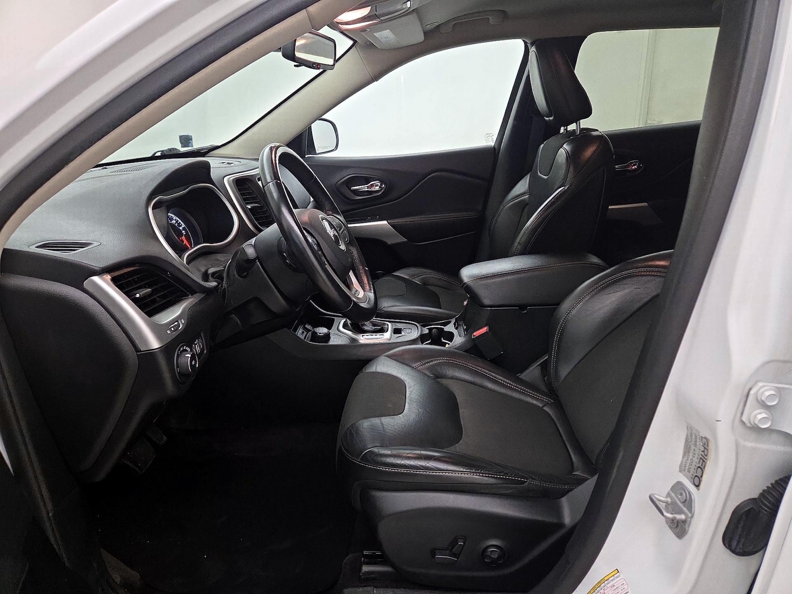 Power Seat(s) & Side Airbags