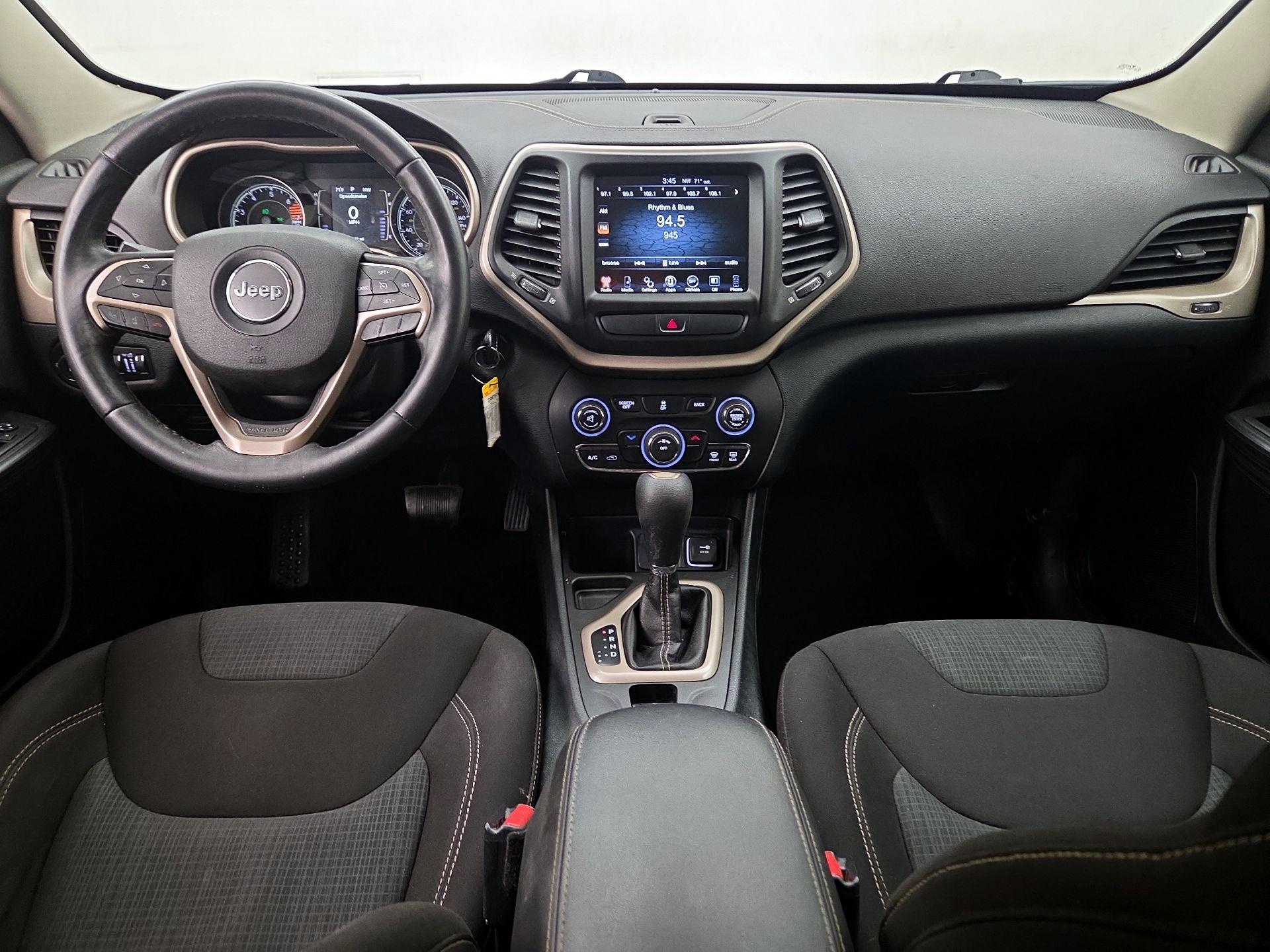 Thumbnail: 2016 Jeep Cherokee - 9