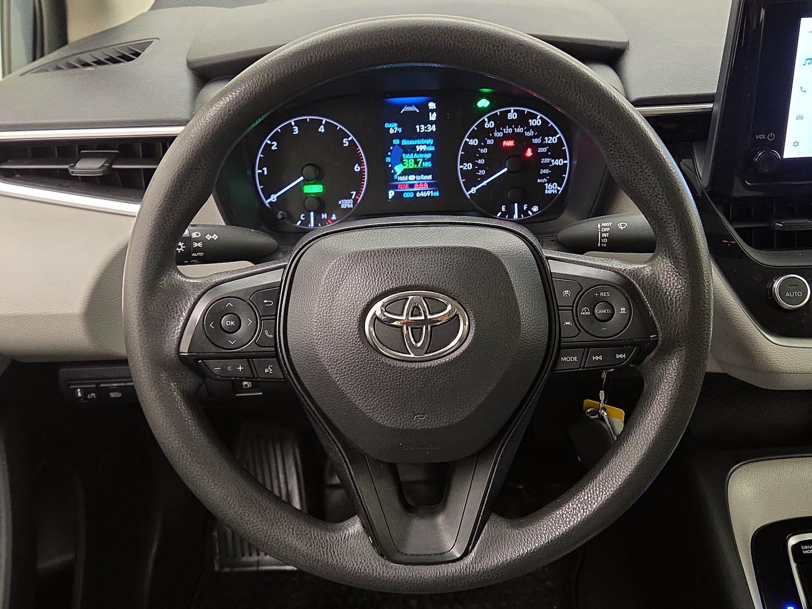 2023 Toyota Corolla LE - Photo 11