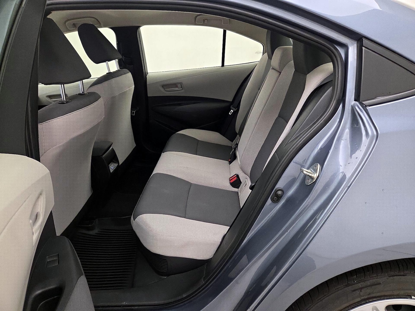 2023 Toyota Corolla LE - Photo 20